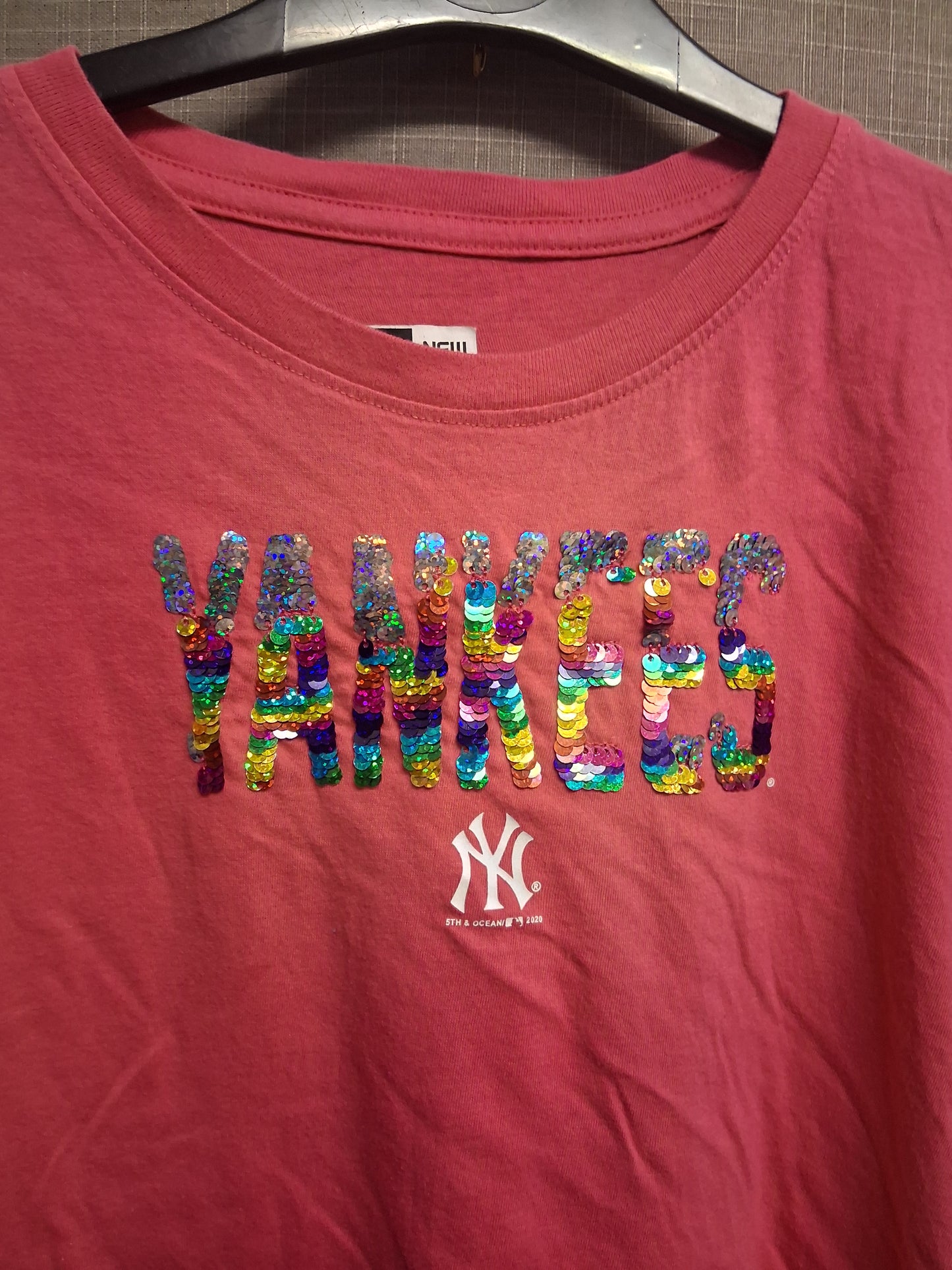 New Era New York Yankees Pink Sequin T-Shirt Short Sleeve Age 14-16 Years