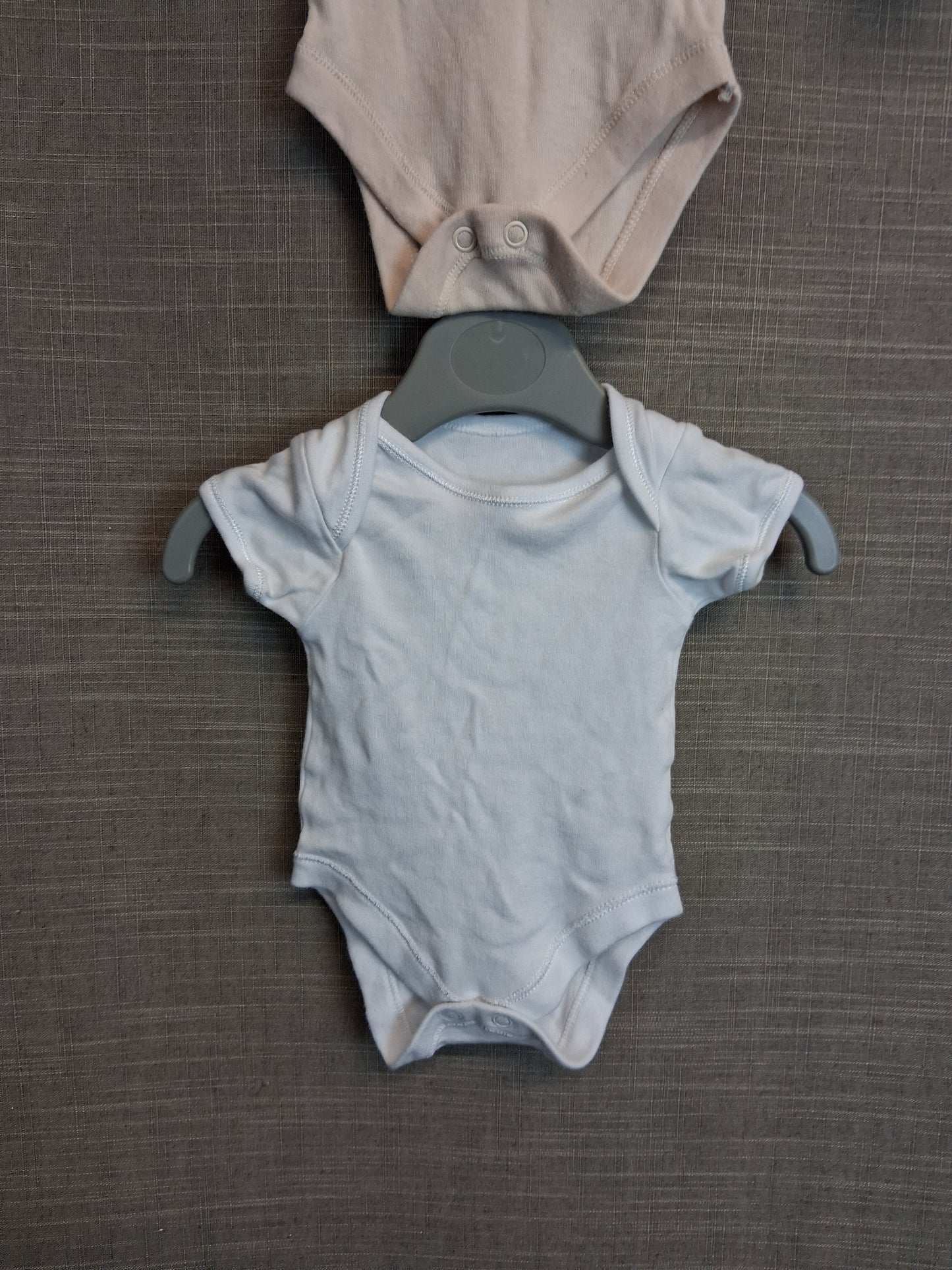 George Boys 2 Bodysuits Age Tiny Baby