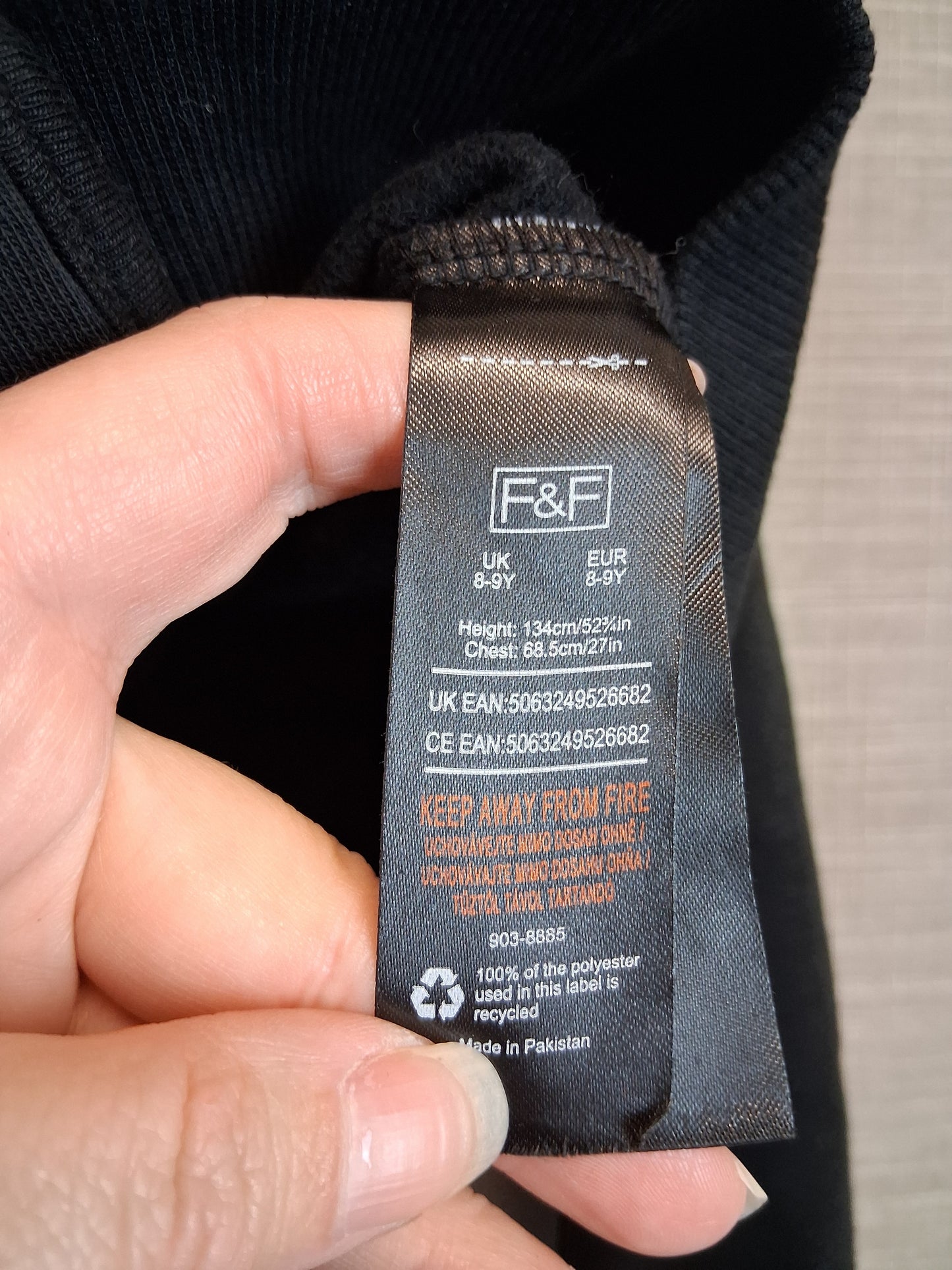 F&F Girls Black Full Zip Hoodie Age 8-9 years