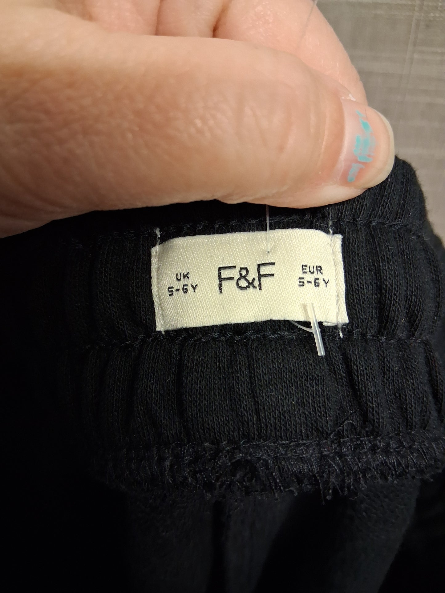 F&F Black Jersey Jogger Shorts Elastic Waist Age 5-6 Years