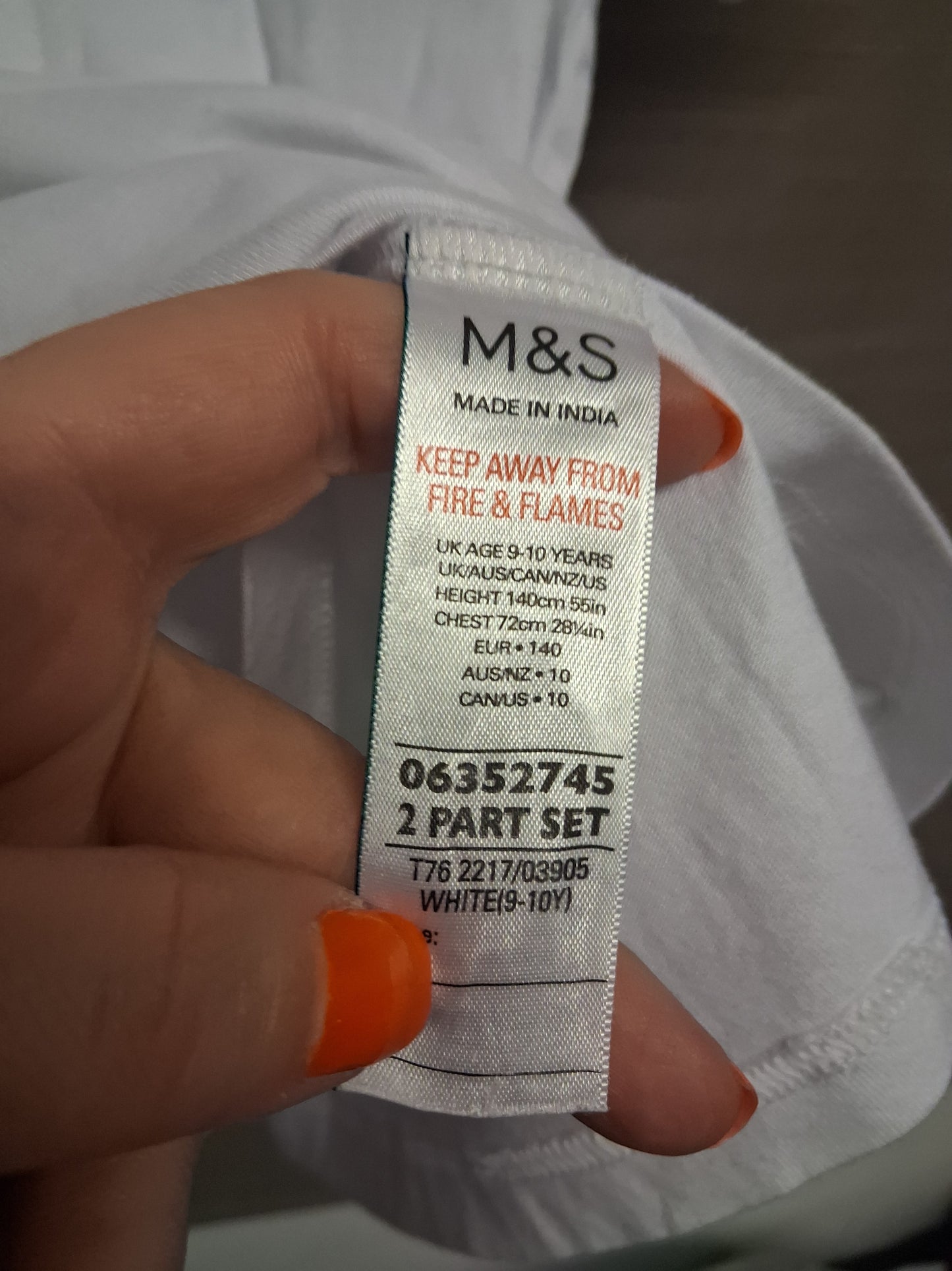 Marks and Spencer White Short Sleeve School Uniform PE T-Shirt Age 9-10 Years