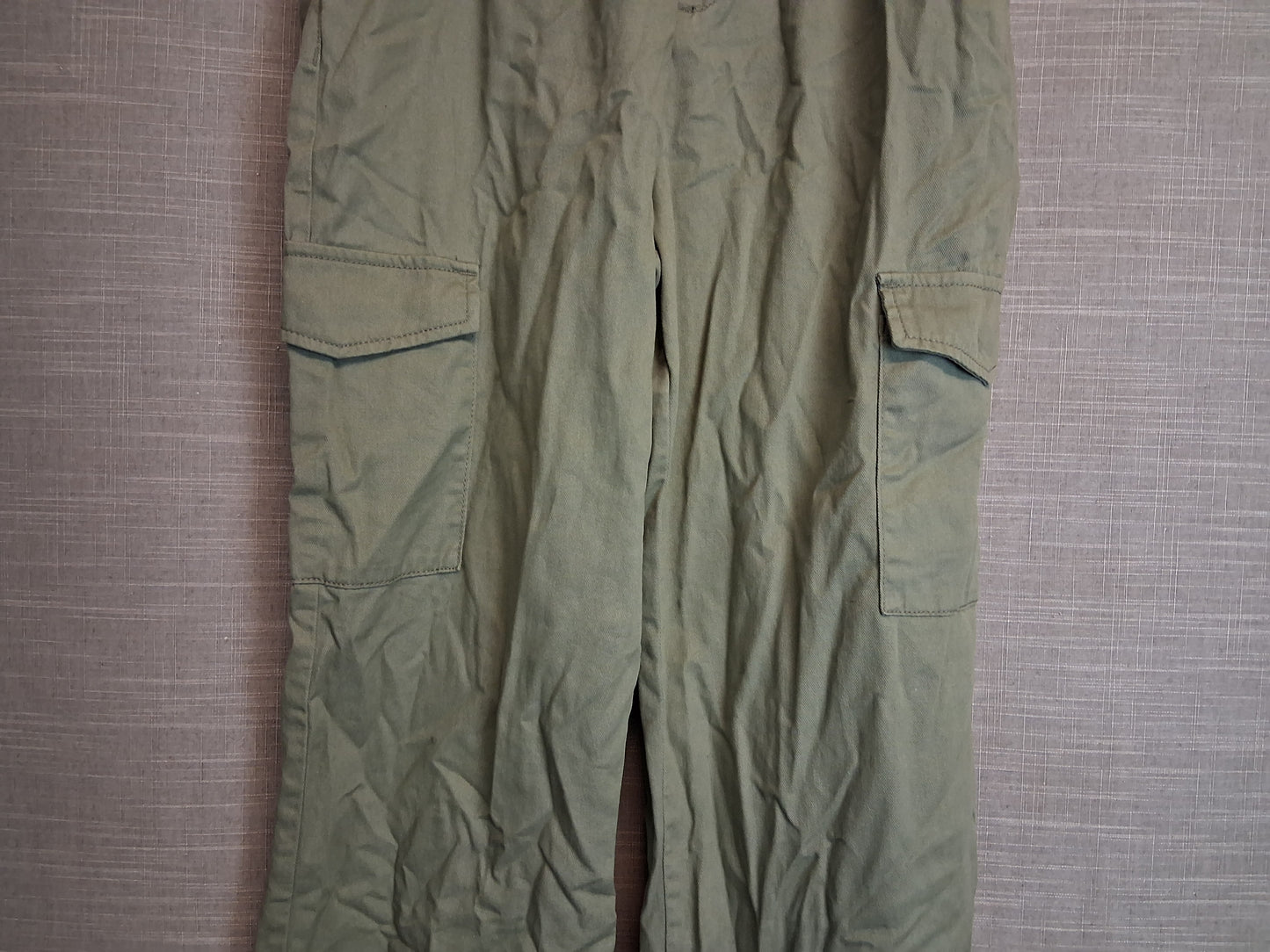 New Look Girls Cargo Trousers Khaki Green Age 15 Years