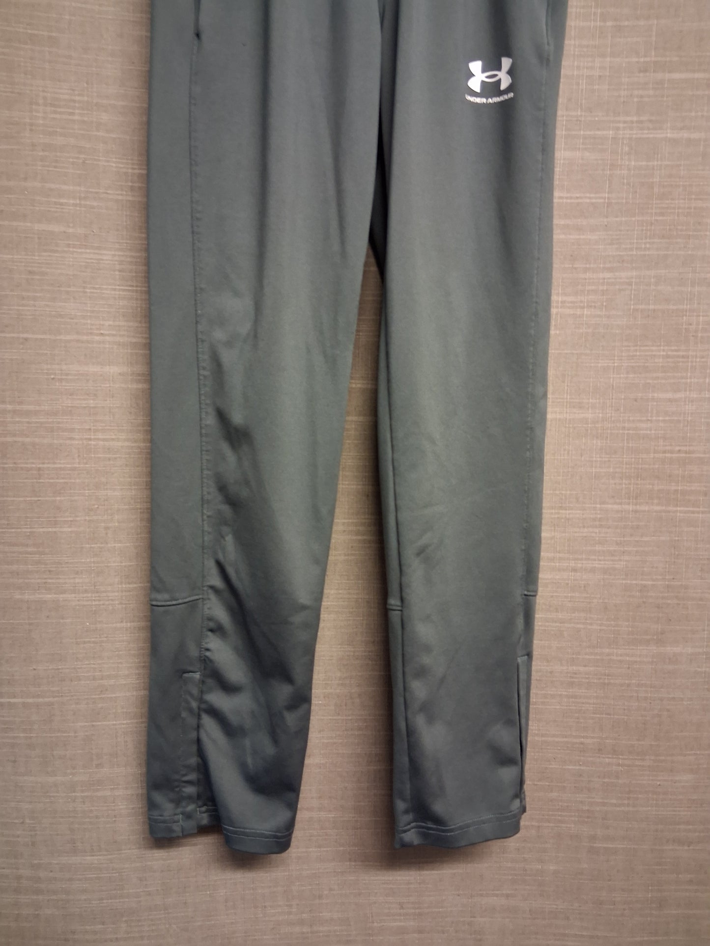Under Armour Boys Grey Joggers Age 12-13 Years Youth Large