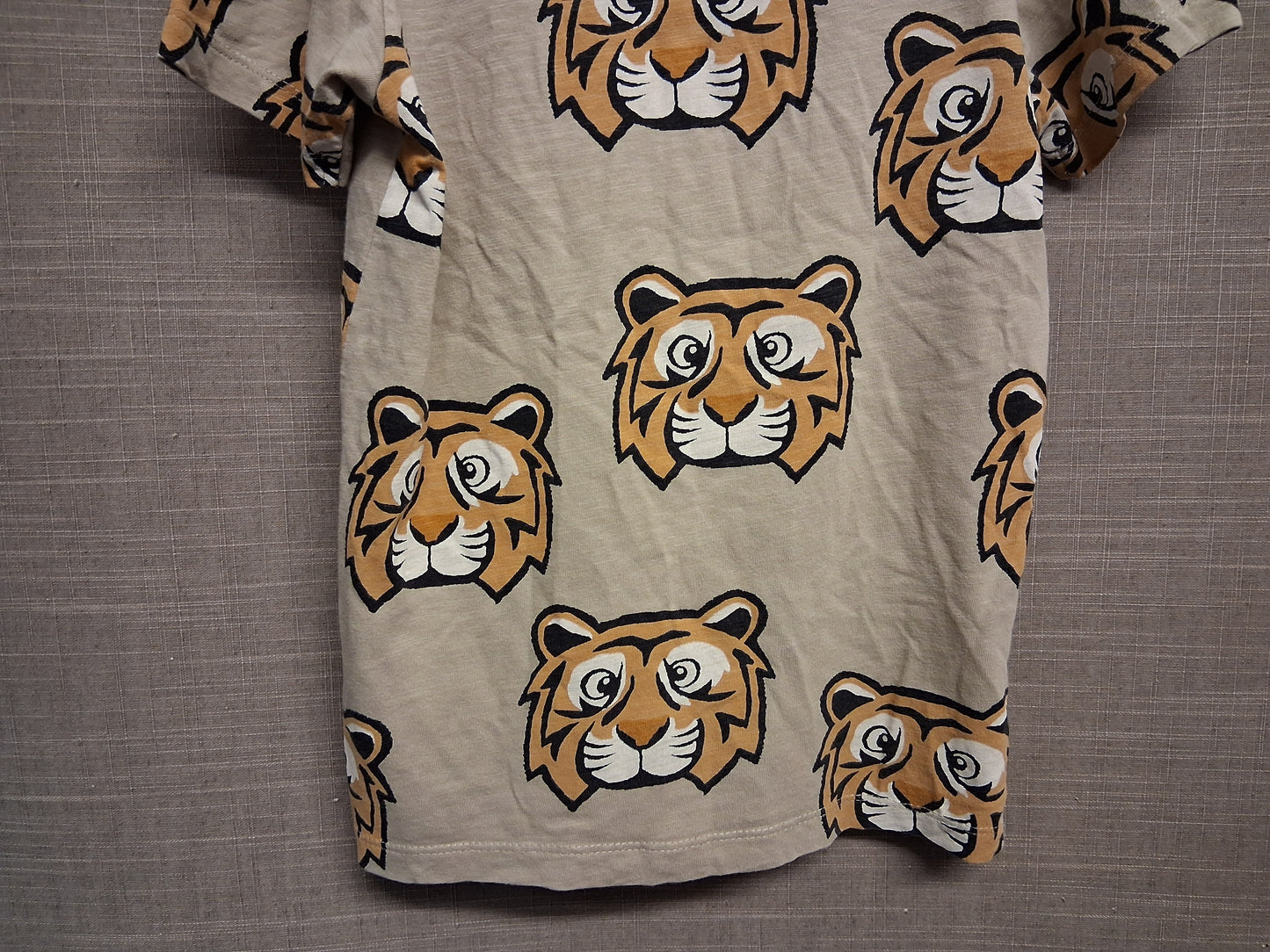 Next Boys Beige Tiger Print T-Shirt Age 6-7 Years