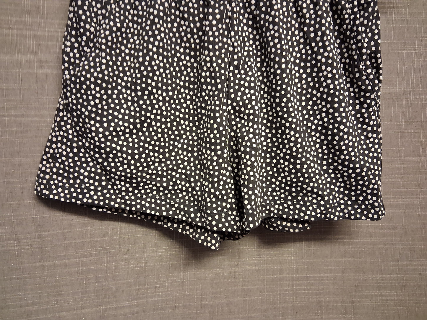 H&M Girls Dark Grey White Spotty Jersey Shorts Elastic Waist Age 6-7 Years
