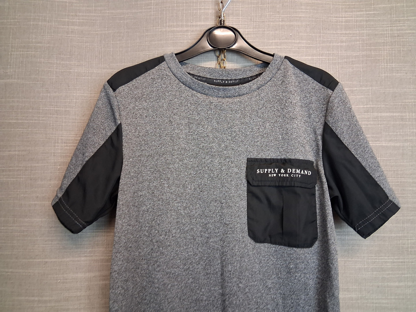 Supply and Demand Boys Grey Black T-Shirt Short Sleeve Age 8-9 Years