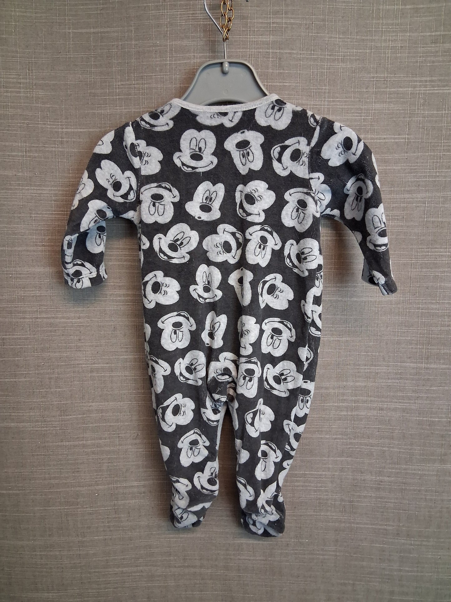 Disney Boys Grey Mickey Mouse Sleepsuit Romper Age 0-3 Months