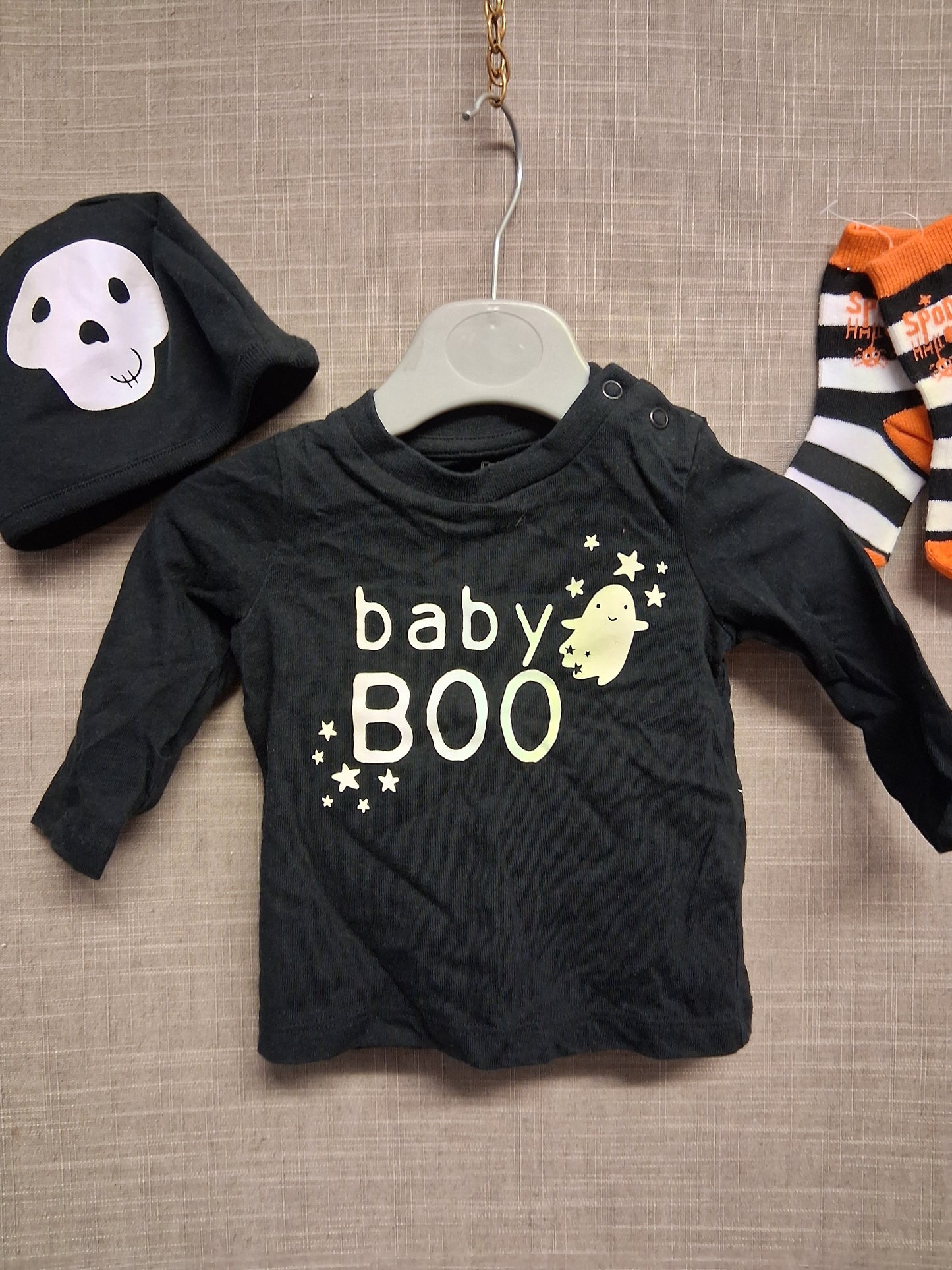 F&F Boys Halloween Set Black Long Sleeve T-Shirt, Hat and Socks Age 0-3 Months