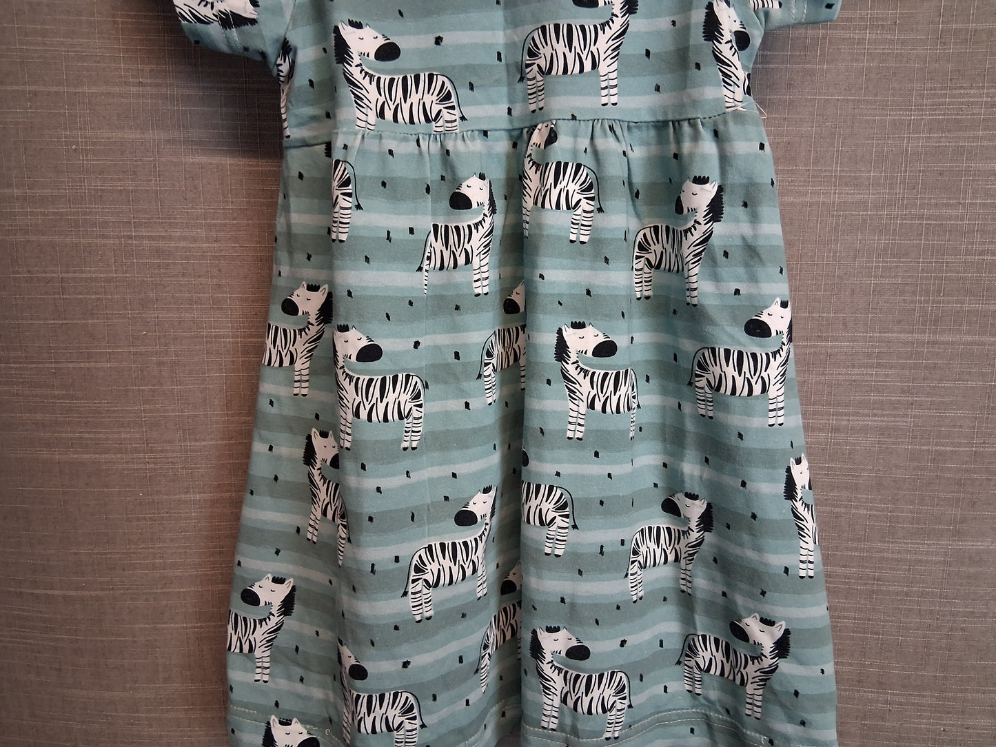Girls Green Zebra Print Jersey Short Sleeve Dress Age 4 Years