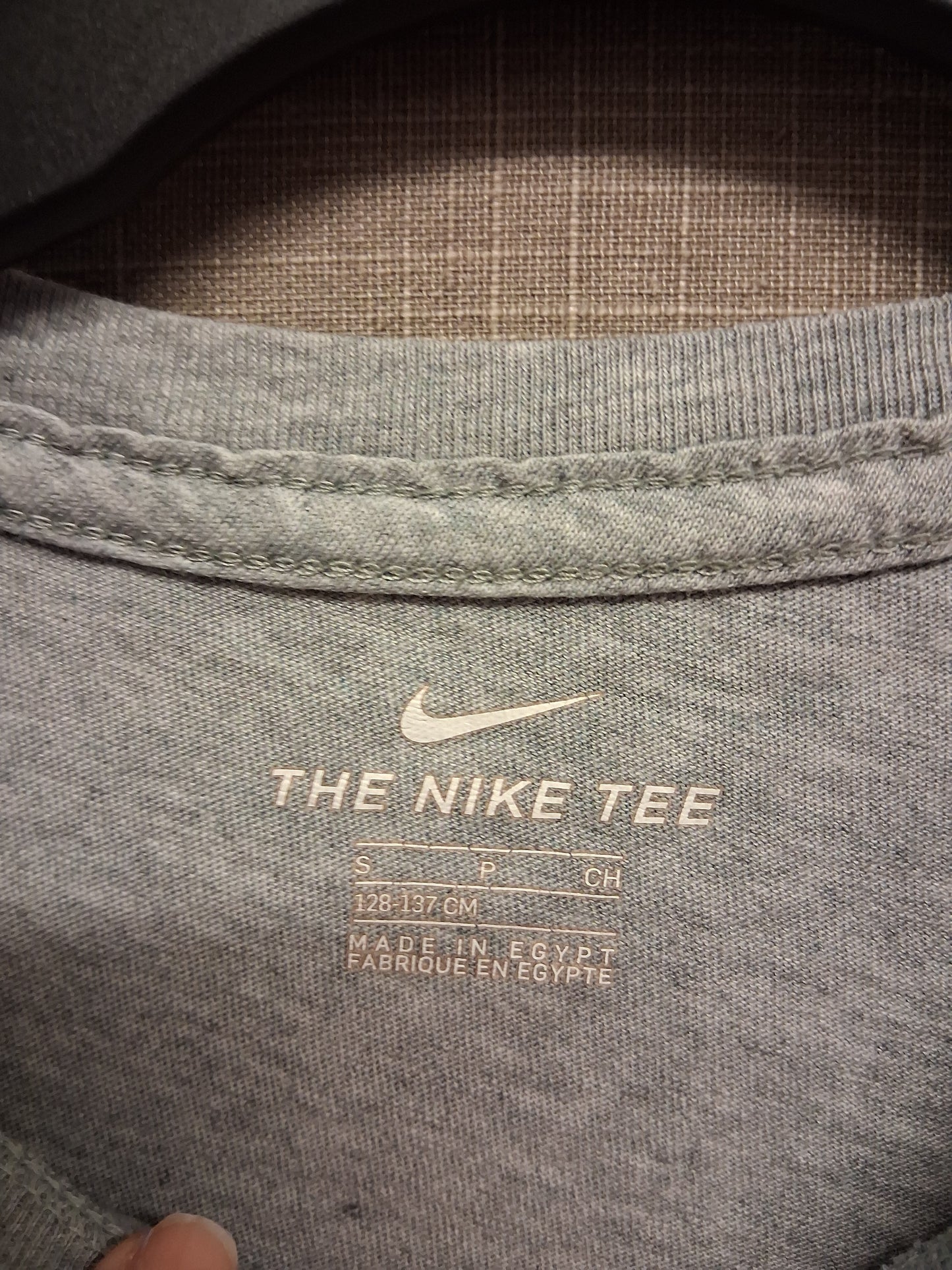 Nike Grey Short Sleeve T-Shirt Crew Neck Age 7-8 Years