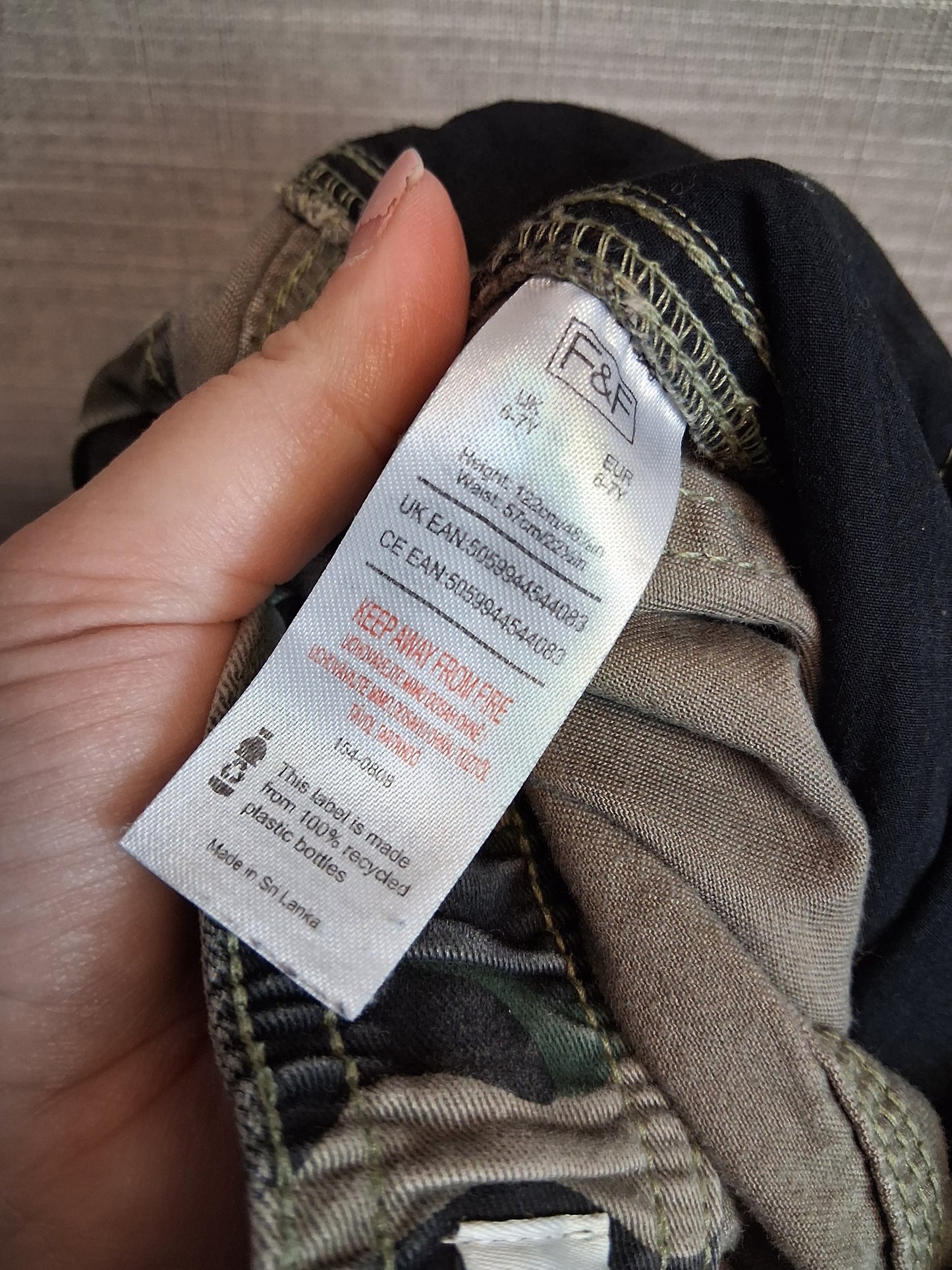 F&F Boys Green Camoflague Cargo Trousers Age 6-7 Years