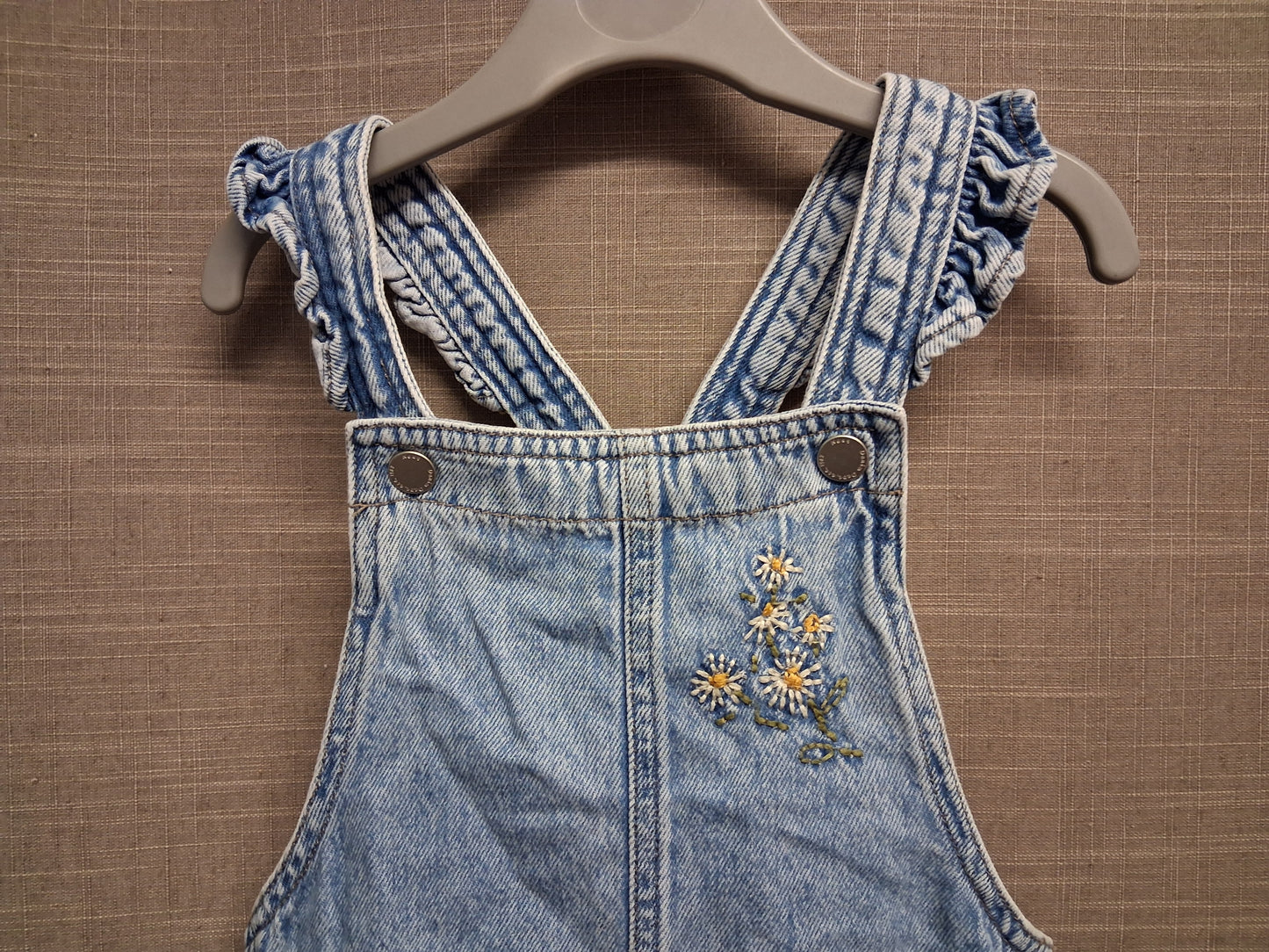 Next Girls Denim Dungaree Shorts Blue with embroidered floral detail Age 3-4 Years
