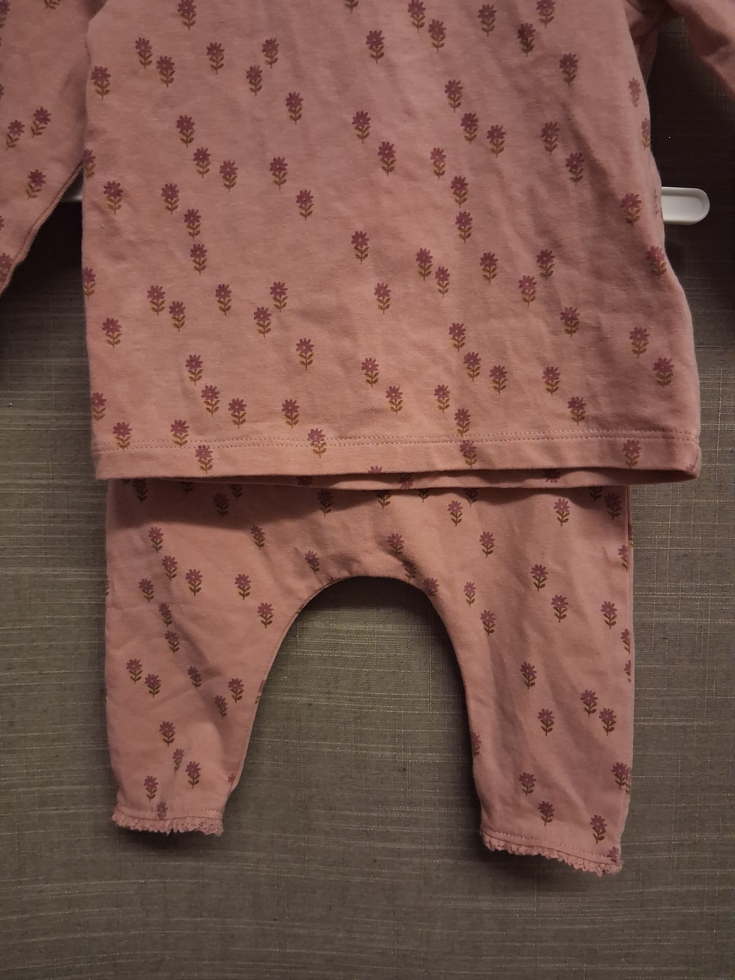 Next Girls 2 Piece Outfit Long Sleeve T-Shirt & Leggings Age 0-3 Months