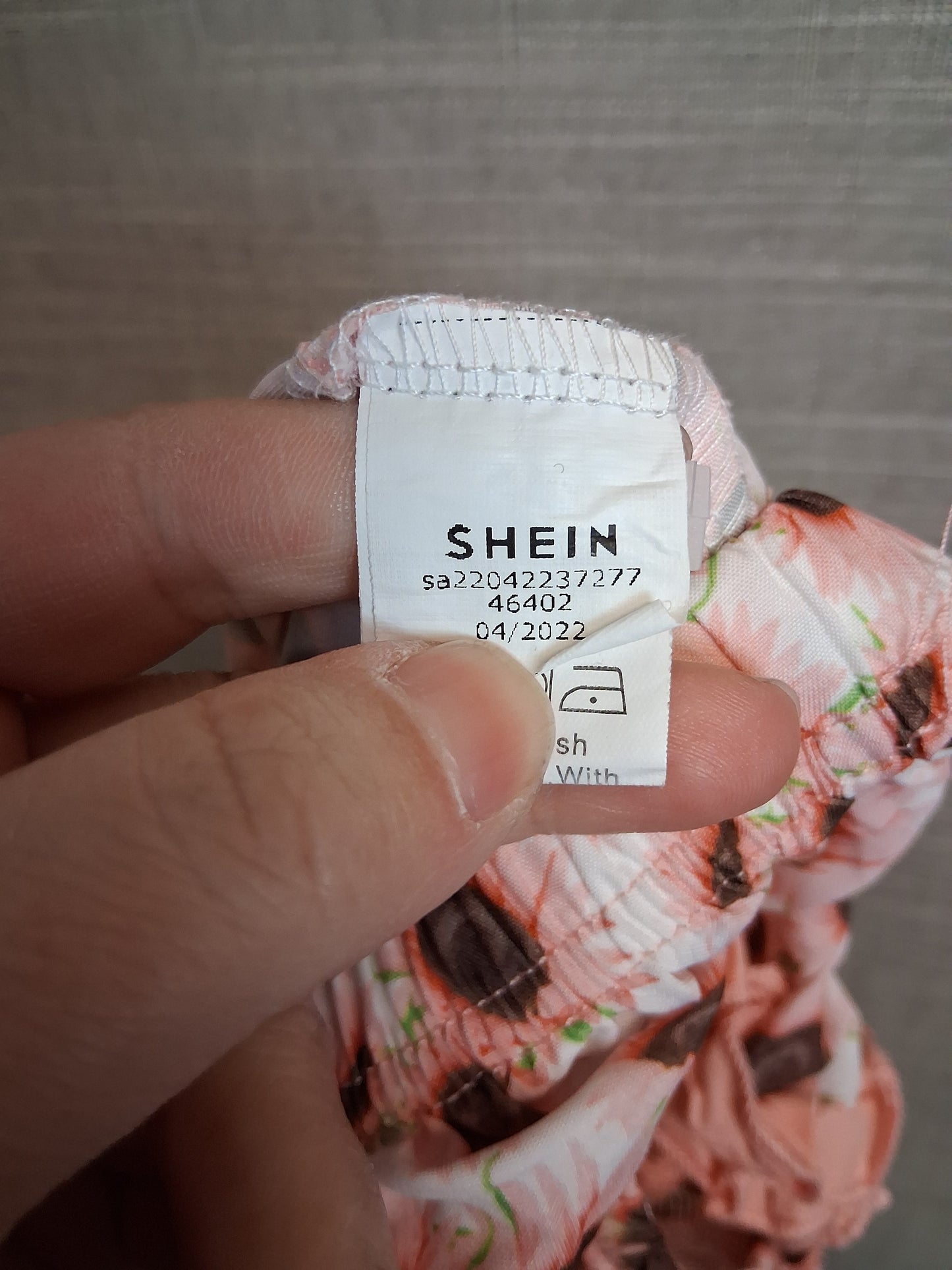 Shein Baby Girls Pink Floral 2 Piece Outfit Set Top and Shorts Age 18-24 Months