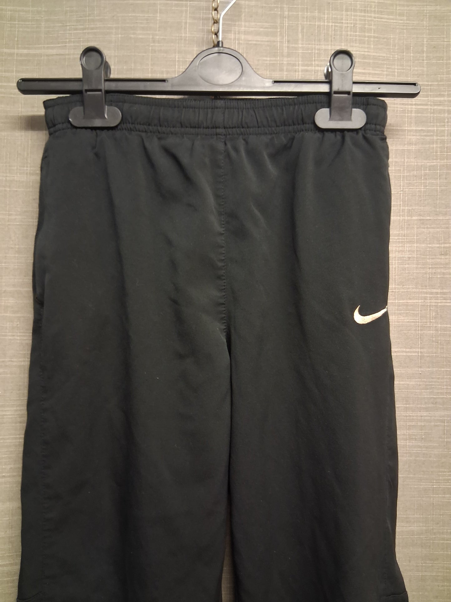 Nike 90s Boys Black Joggers Gold Tick Age 10-12 Years