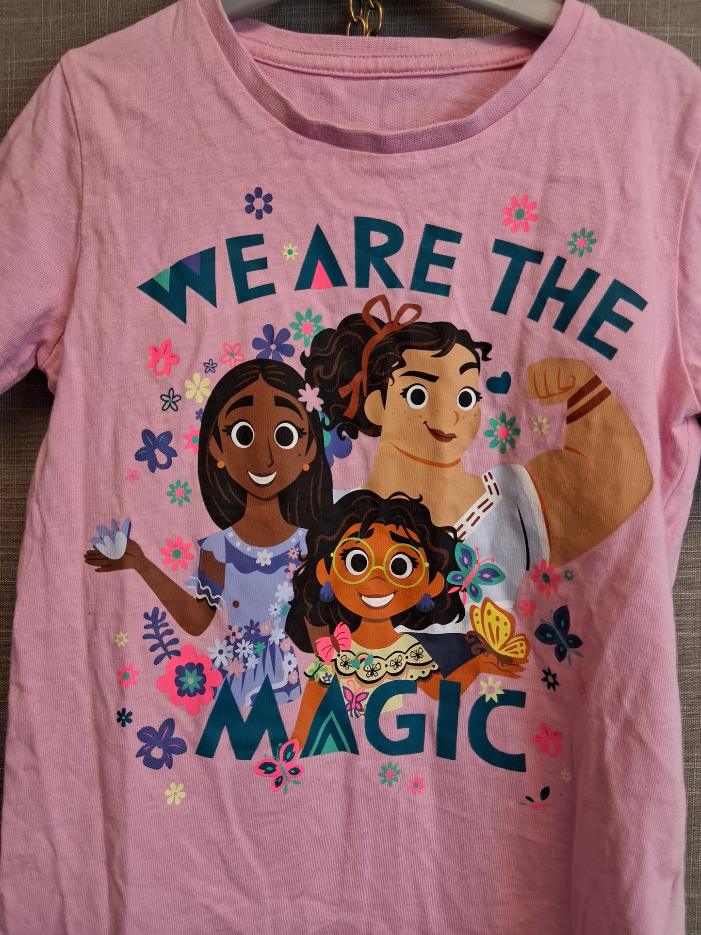 Nutmeg Girls Disney Encanto Pink T-Shirt Age 6-7 Years