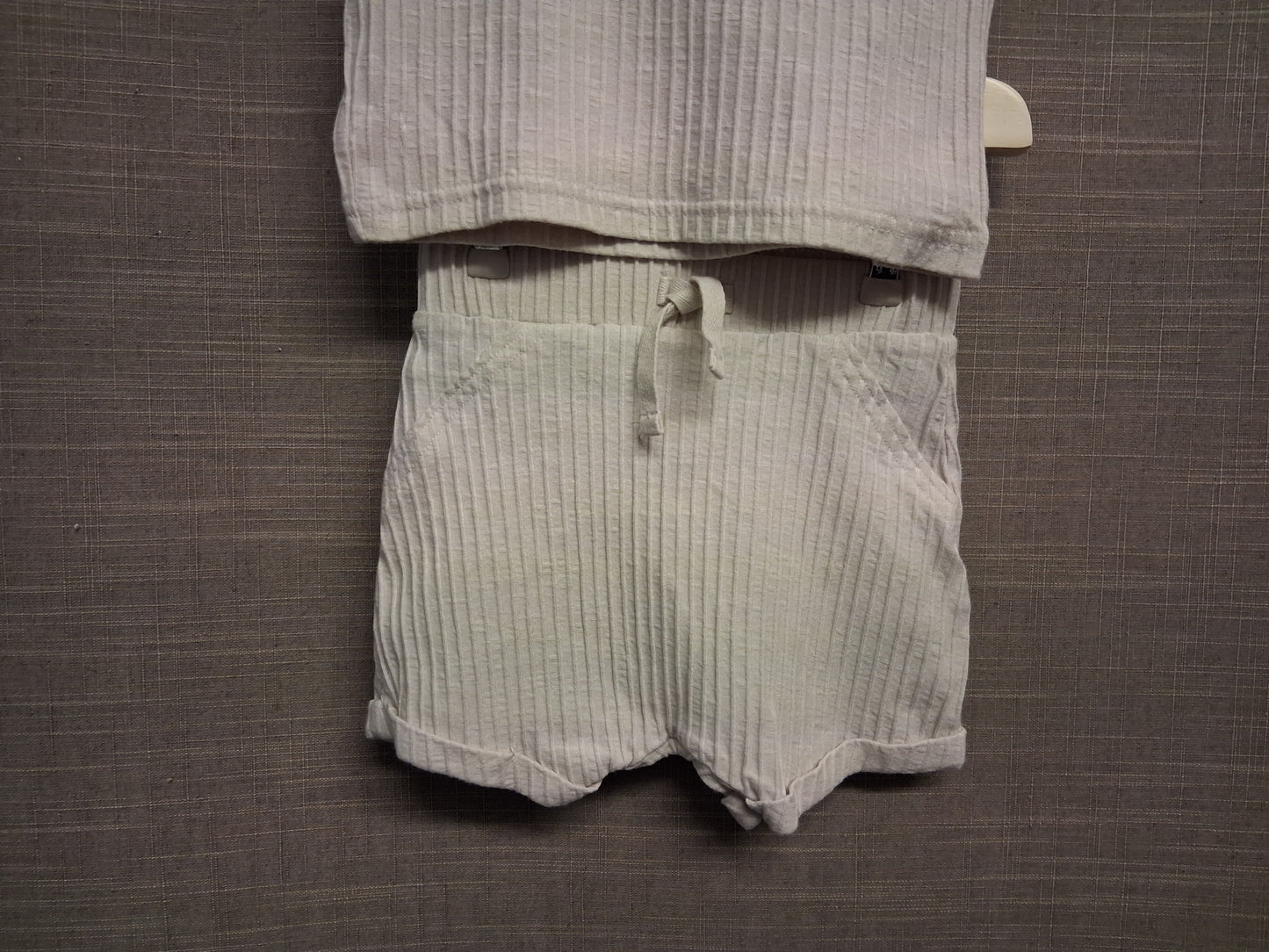 George Baby Boys 2 Piece Outfit Beige Ribbed T-Shirt and Shorts Age 3-6 Months