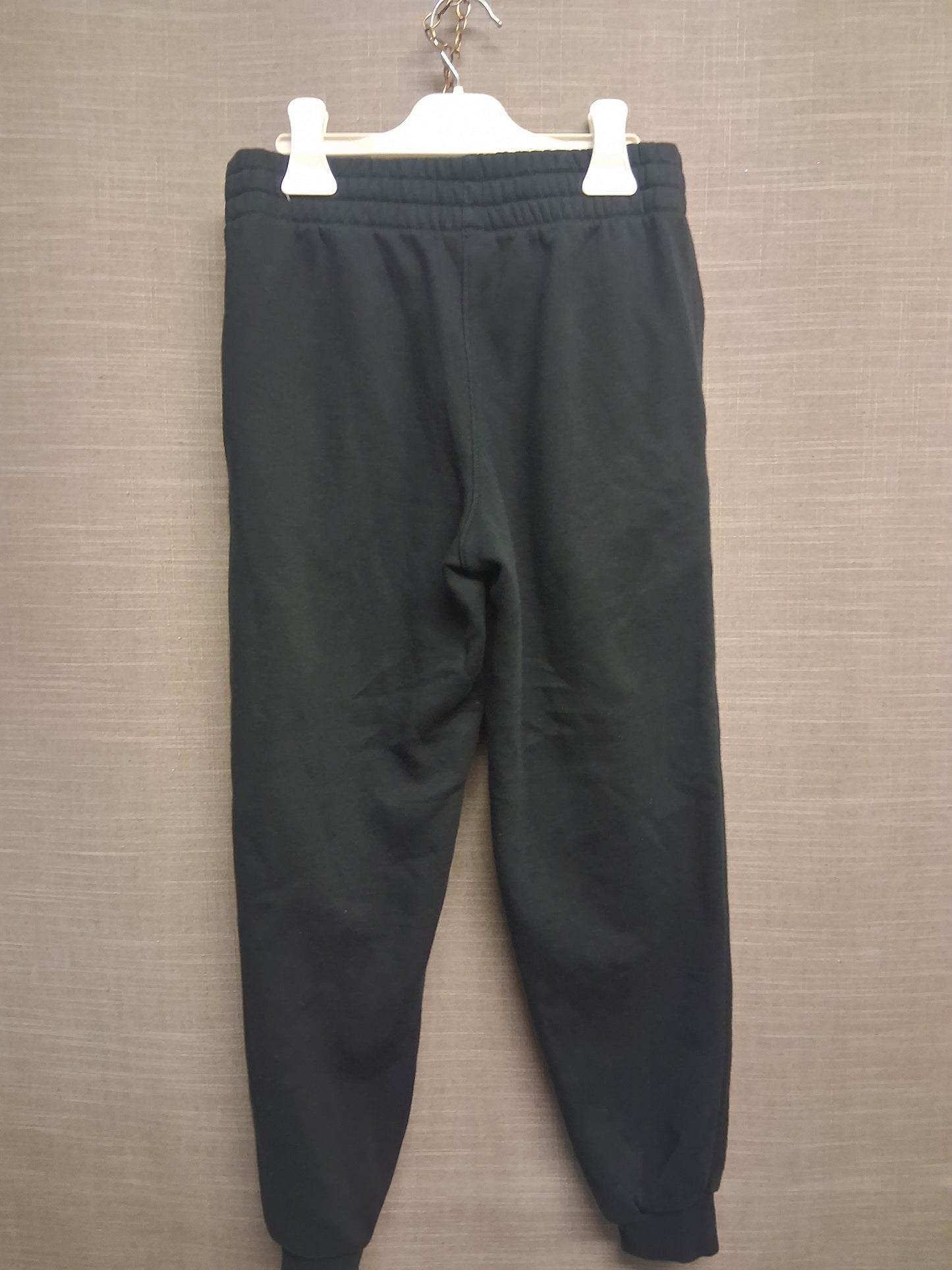 Nike Boys Black Joggers Age 8-10 Years
