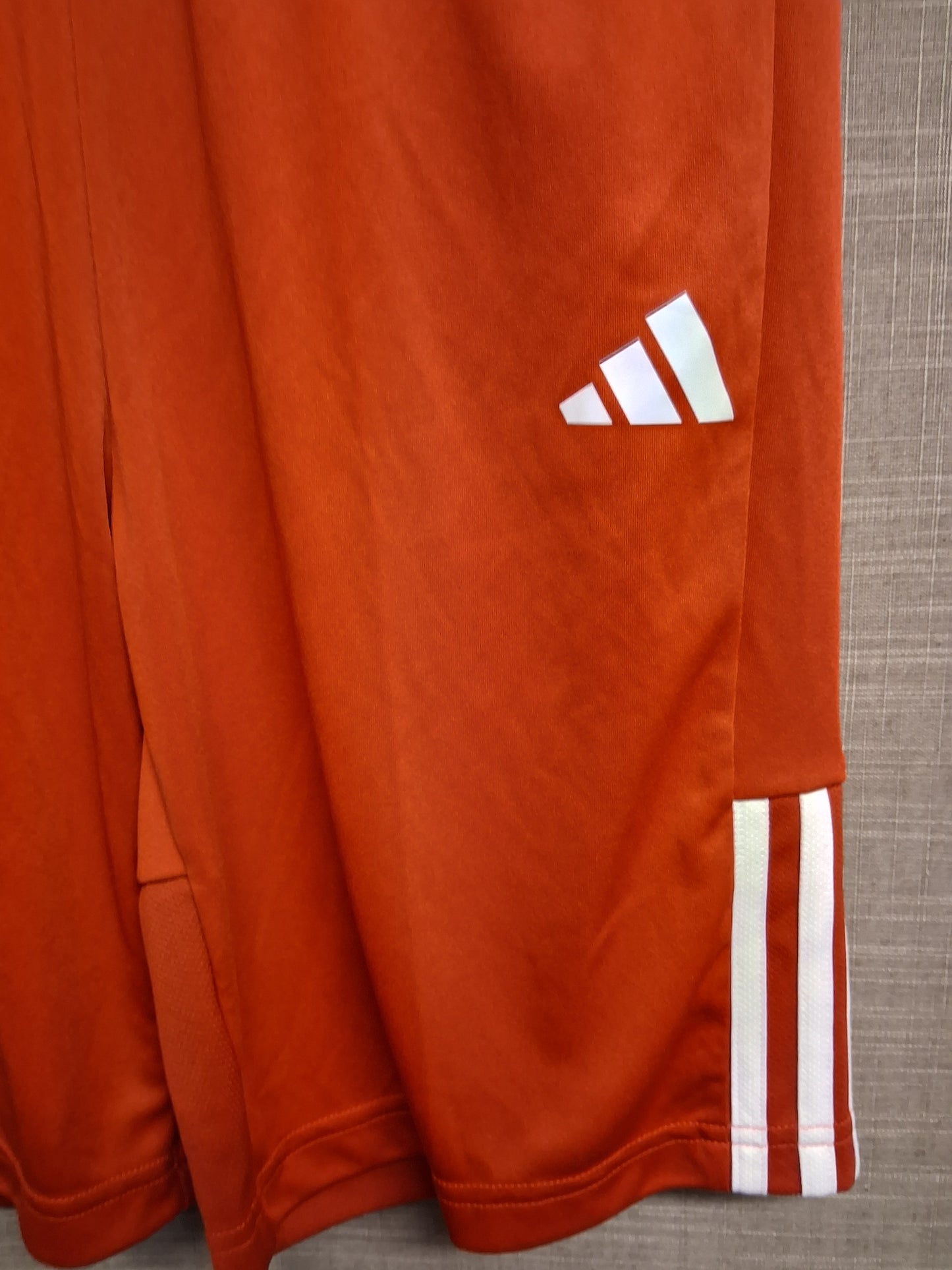 Adidas Boys Red Shorts Age 13-14 Years New