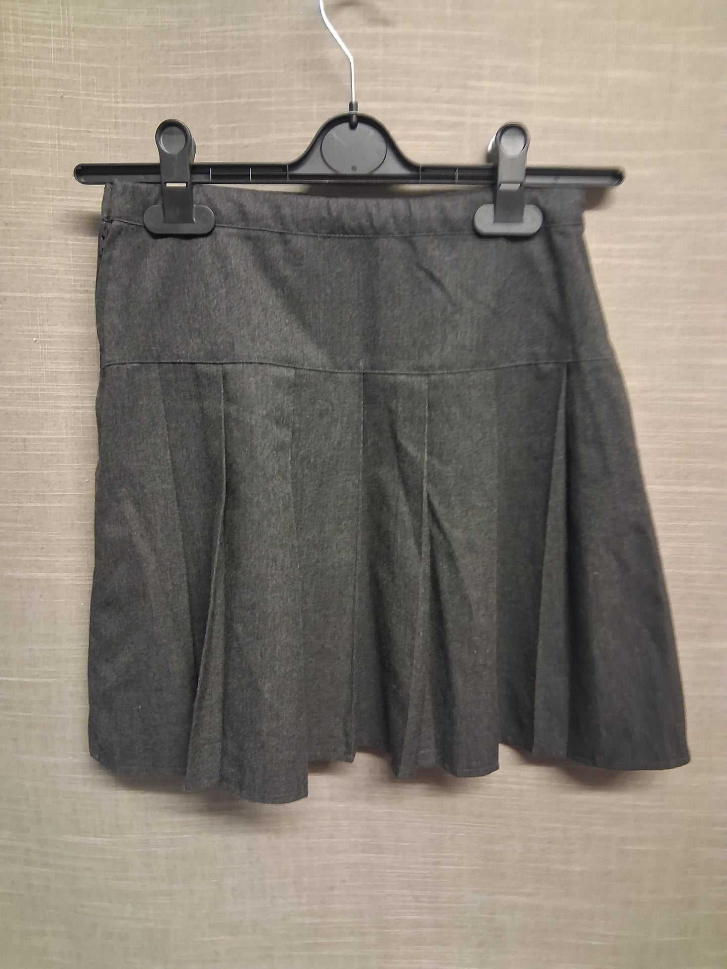 Next Girls Grey Box Pleat School Skirt Adjustable Waist Age 11 Years