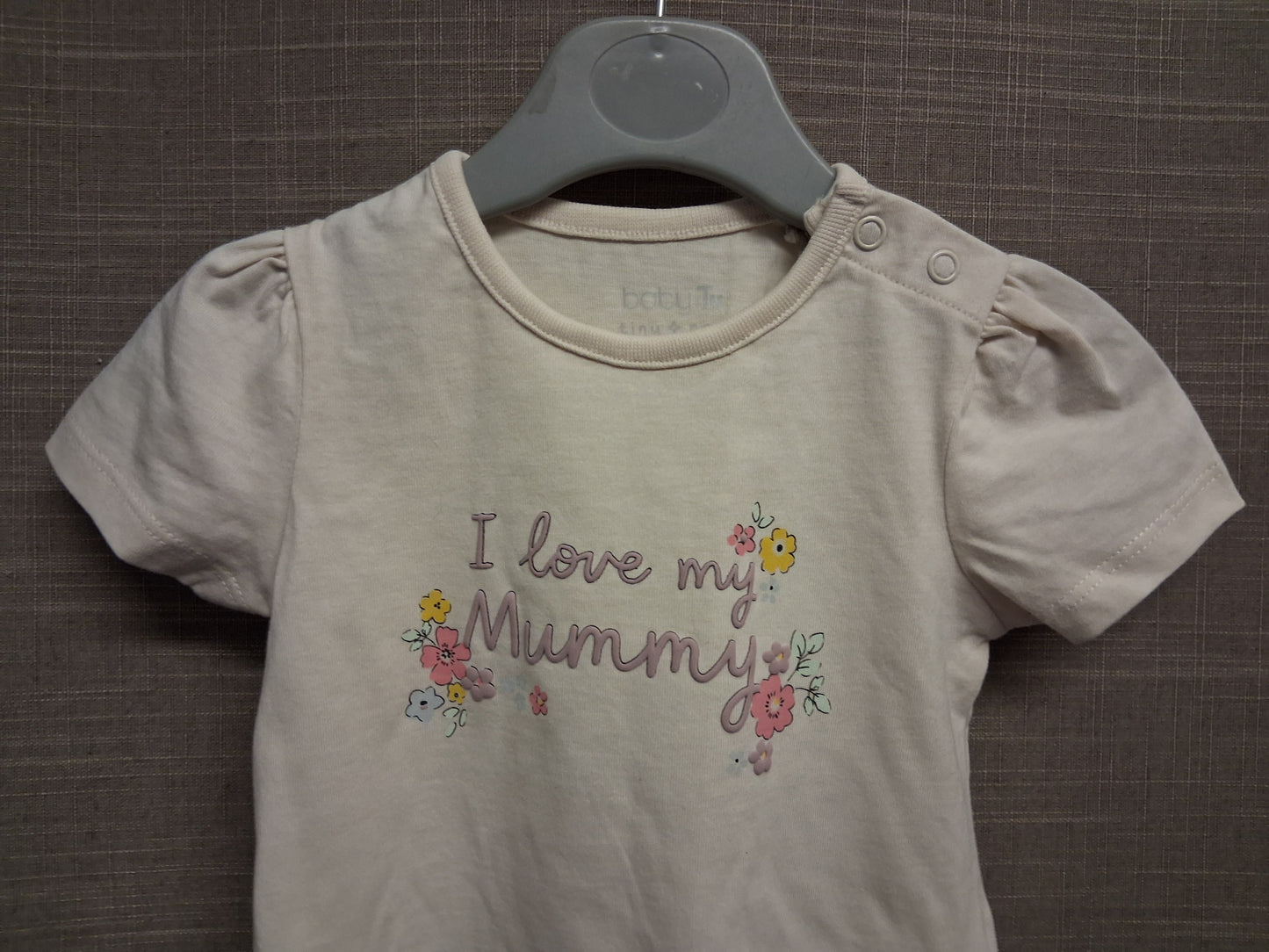 TU Girls 'I love my Mummy' Cream Short Sleeve T-Shirt Age 6-9 Months