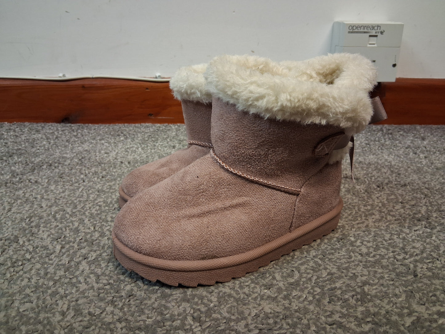 Primark Girls Pink Winter Ankle Boots Size 8/9