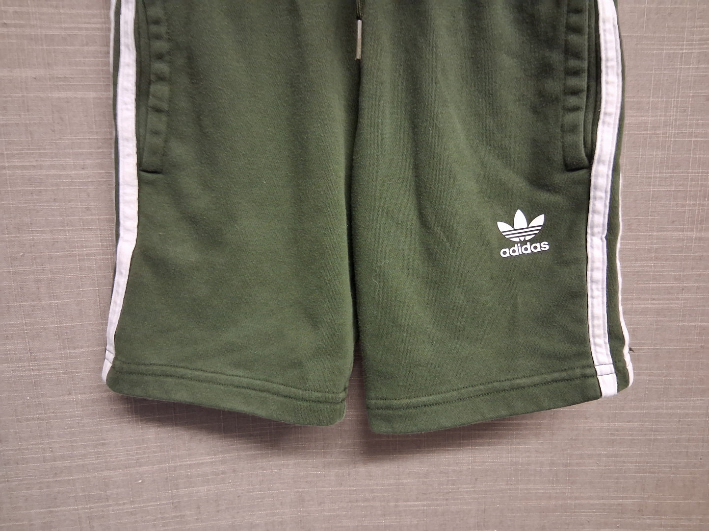 Adidas Boys Green Jersey Jogger Sweat Shorts Age 6-7 Years