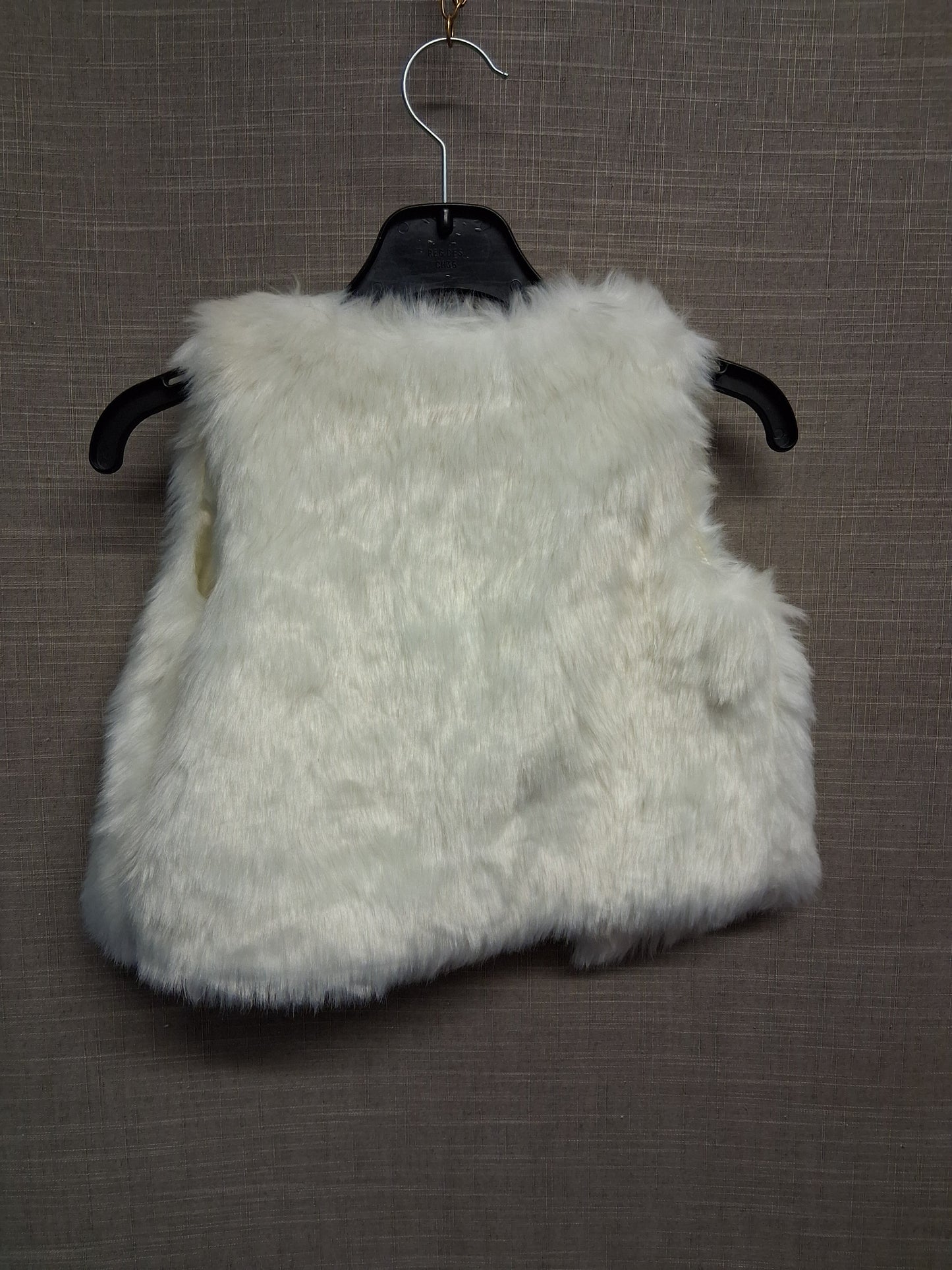 Cynthia Rowley Girls Faux Fur Bodywarmer Gilet Cream Age 3-4 Years