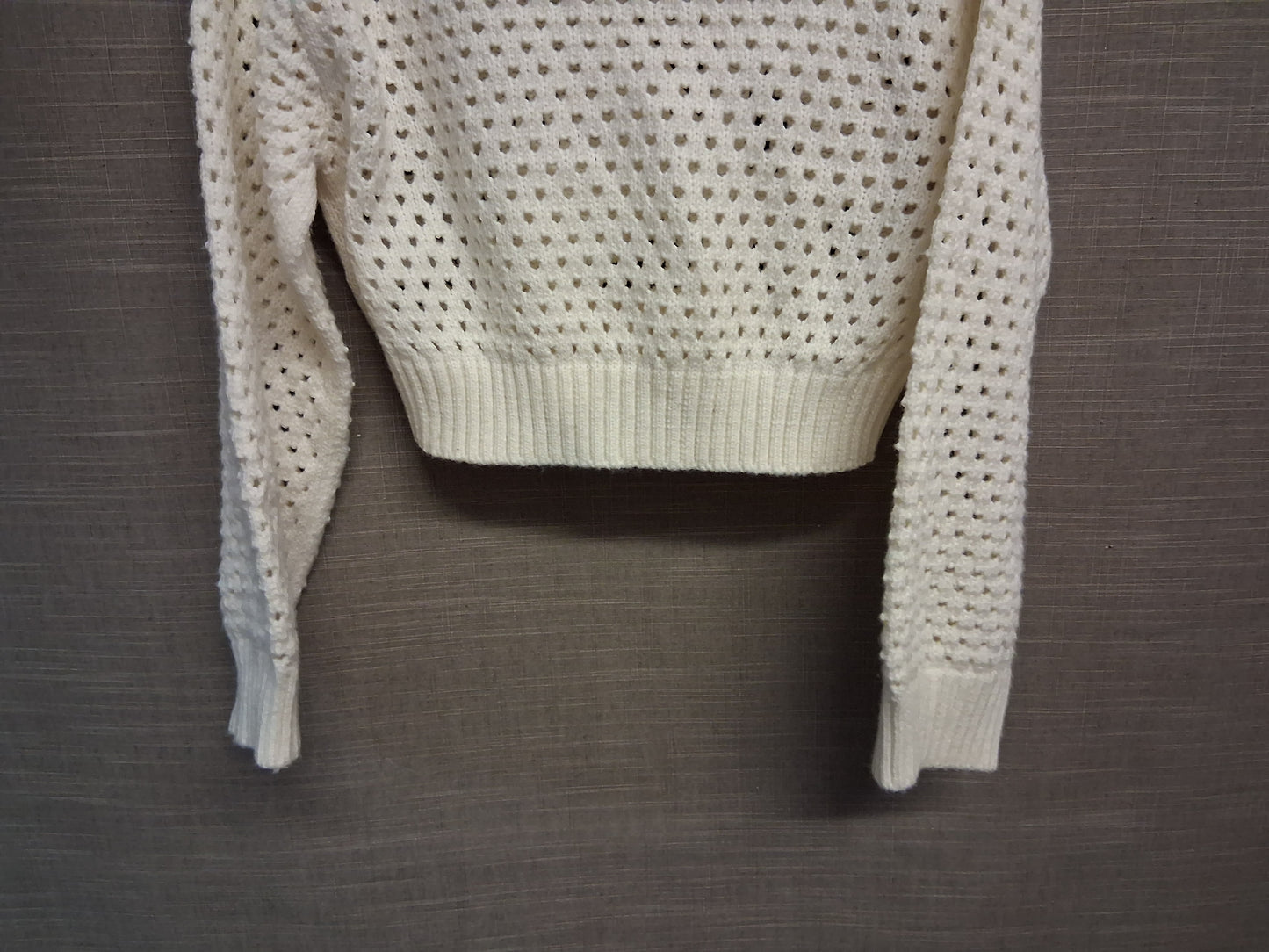 H&M Girls Cream Crochet Cropped Sweater Jumper Age 8-10 years