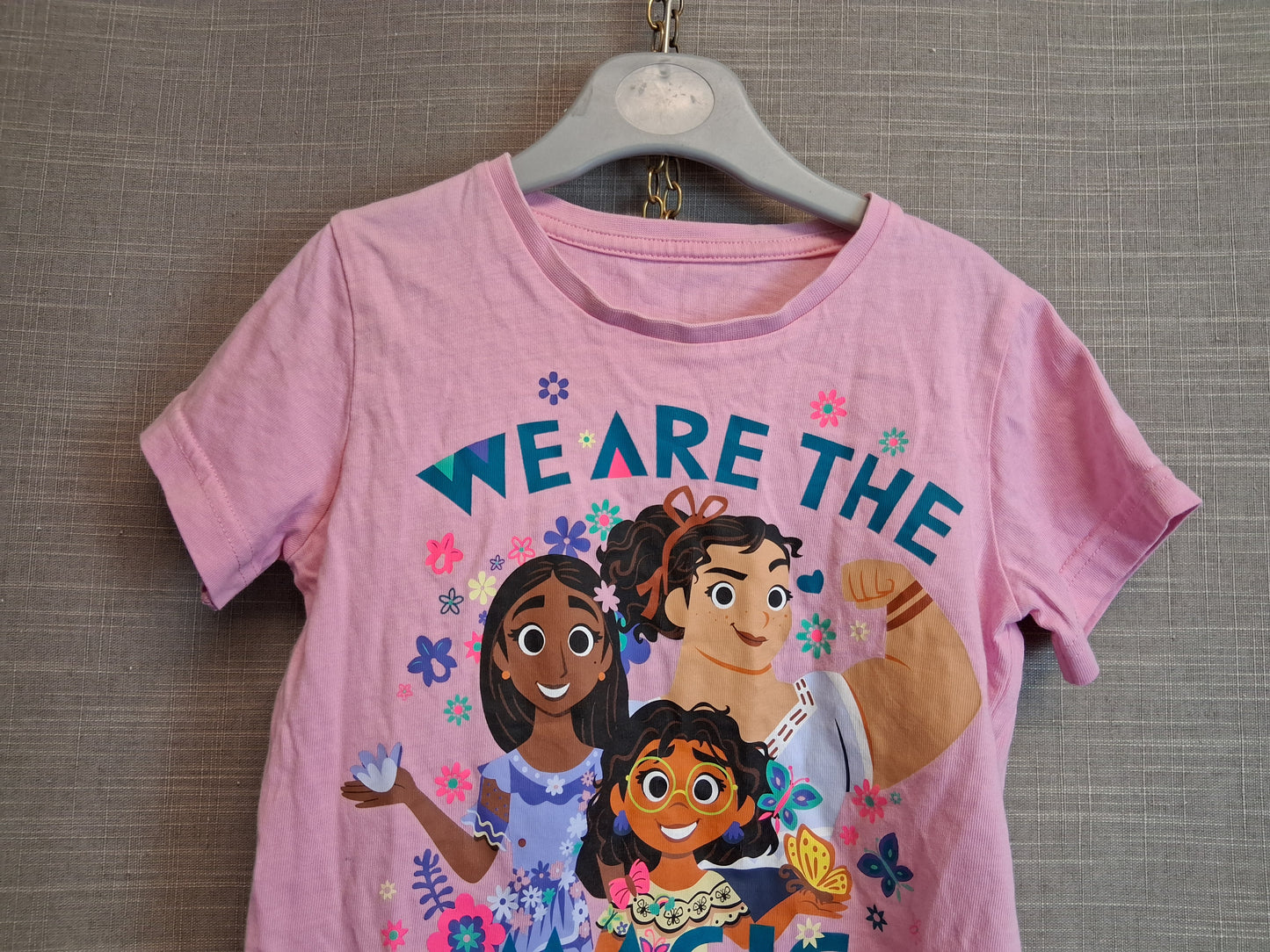 Nutmeg Girls Disney Encanto Pink T-Shirt Age 6-7 Years