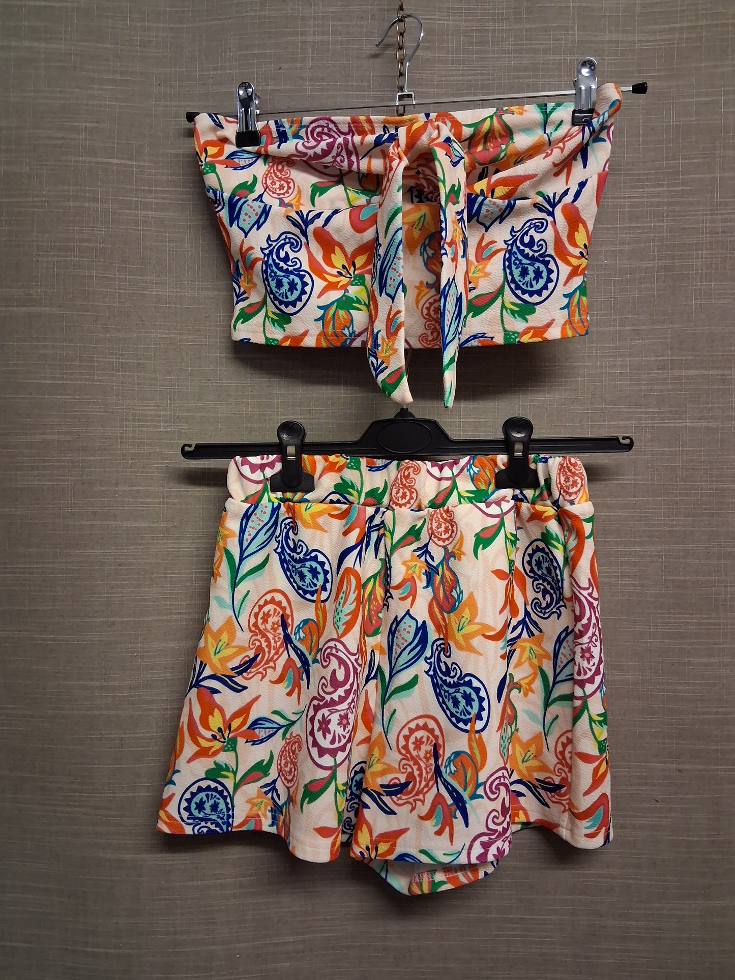 Shein Girls Multicolour Floral 2 Piece Outfit Bandeau Top with Shorts Age 15 Years