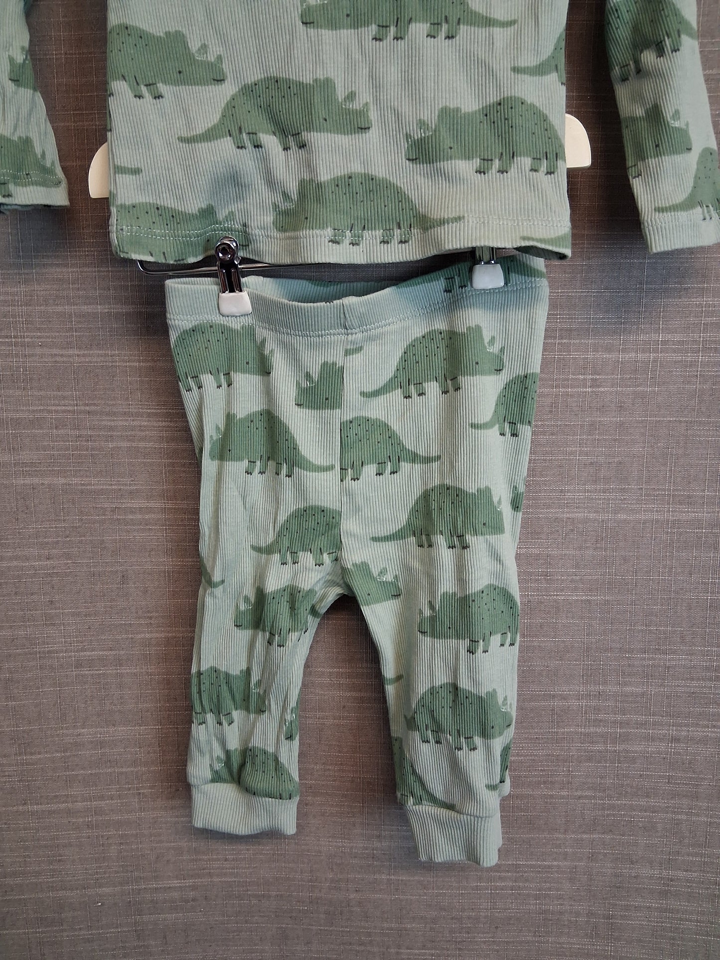 TU Boys Dinosaur Green Pyjamas 2 Piece Set Age 3-6 Months
