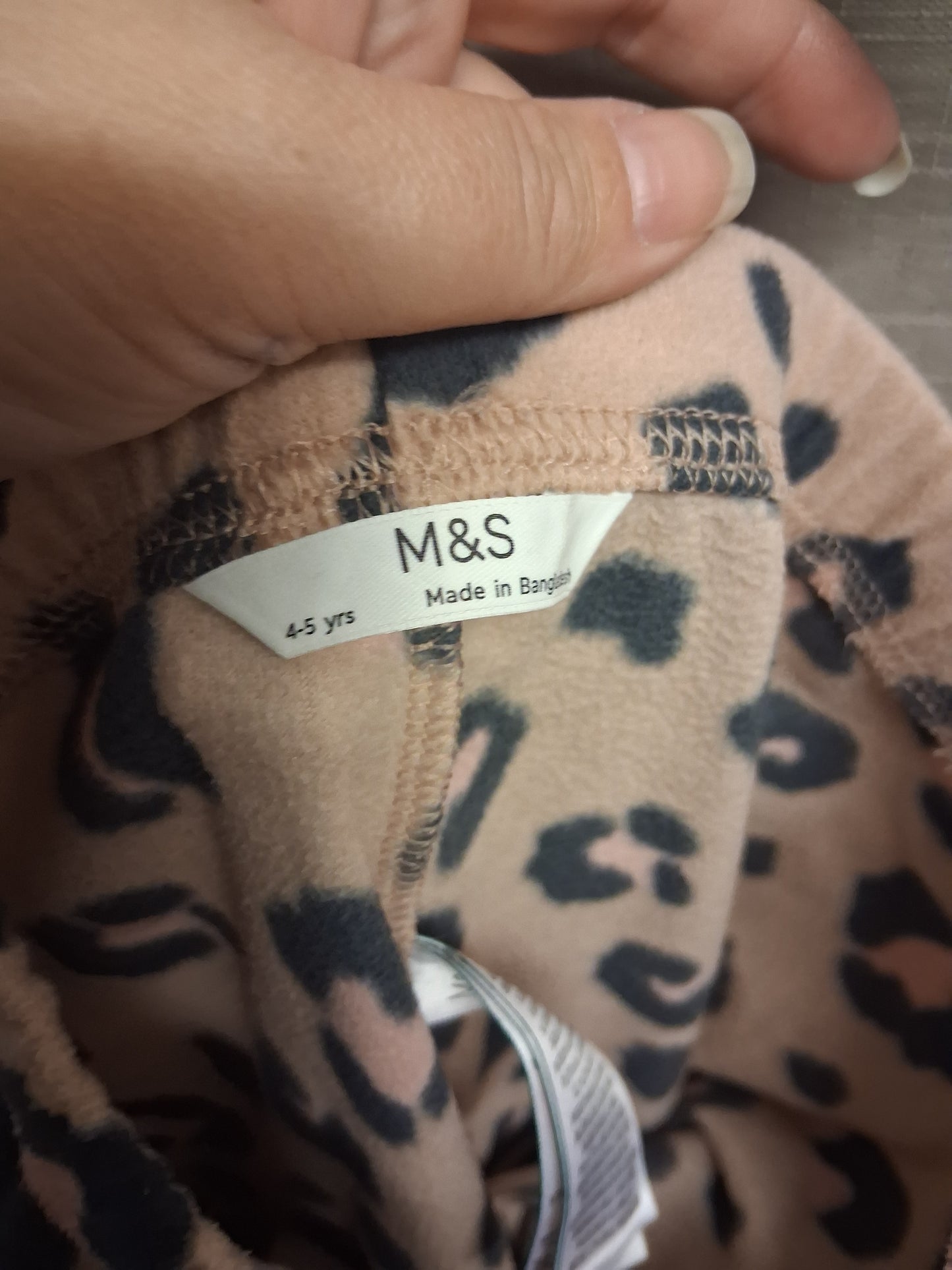 Marks and Spencer Girls Animal Print Plush Piece PJs Pyjamas Set Age 4-5 Years