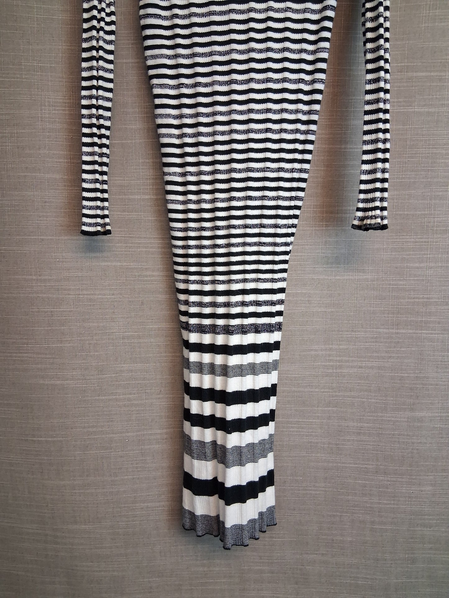 Next Girls Black White Striped V Neck Jumper Dress Button Front Age 9 Years