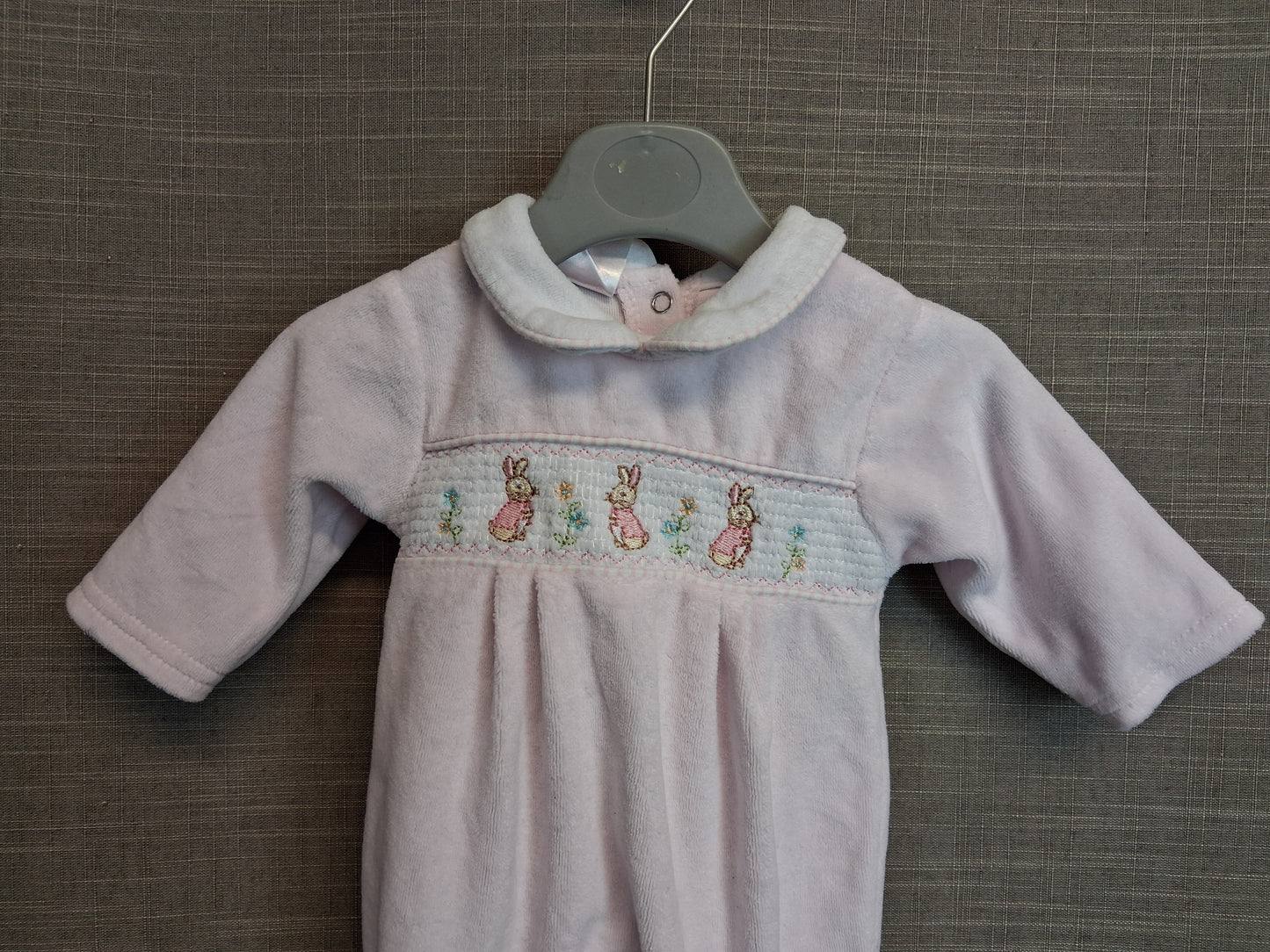 Just to Cute Girls Sleepsuit Romper Embroidered Bunnies Pale Pink Velour Age Newborn