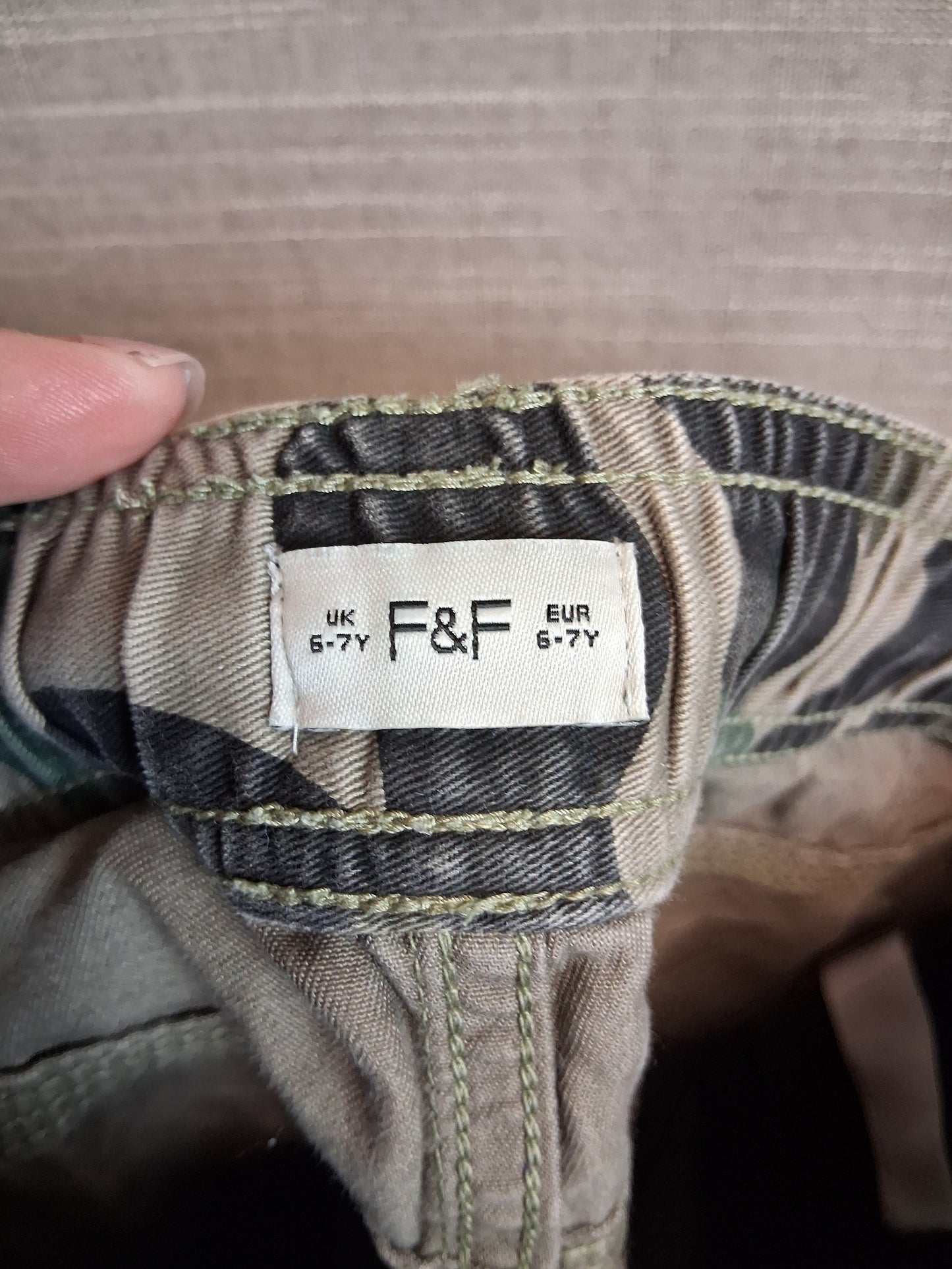 F&F Boys Green Camoflague Cargo Trousers Age 6-7 Years
