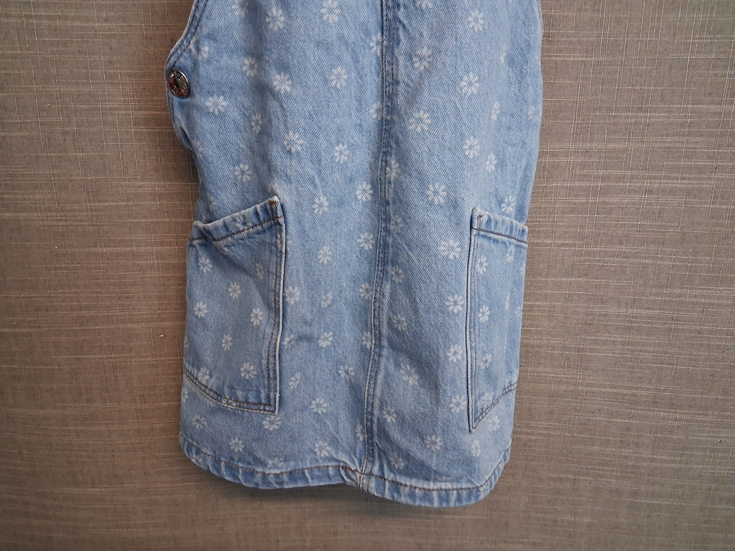 Primark Girls Denim Pinafore Dress Floral Print Age 3-4 Years