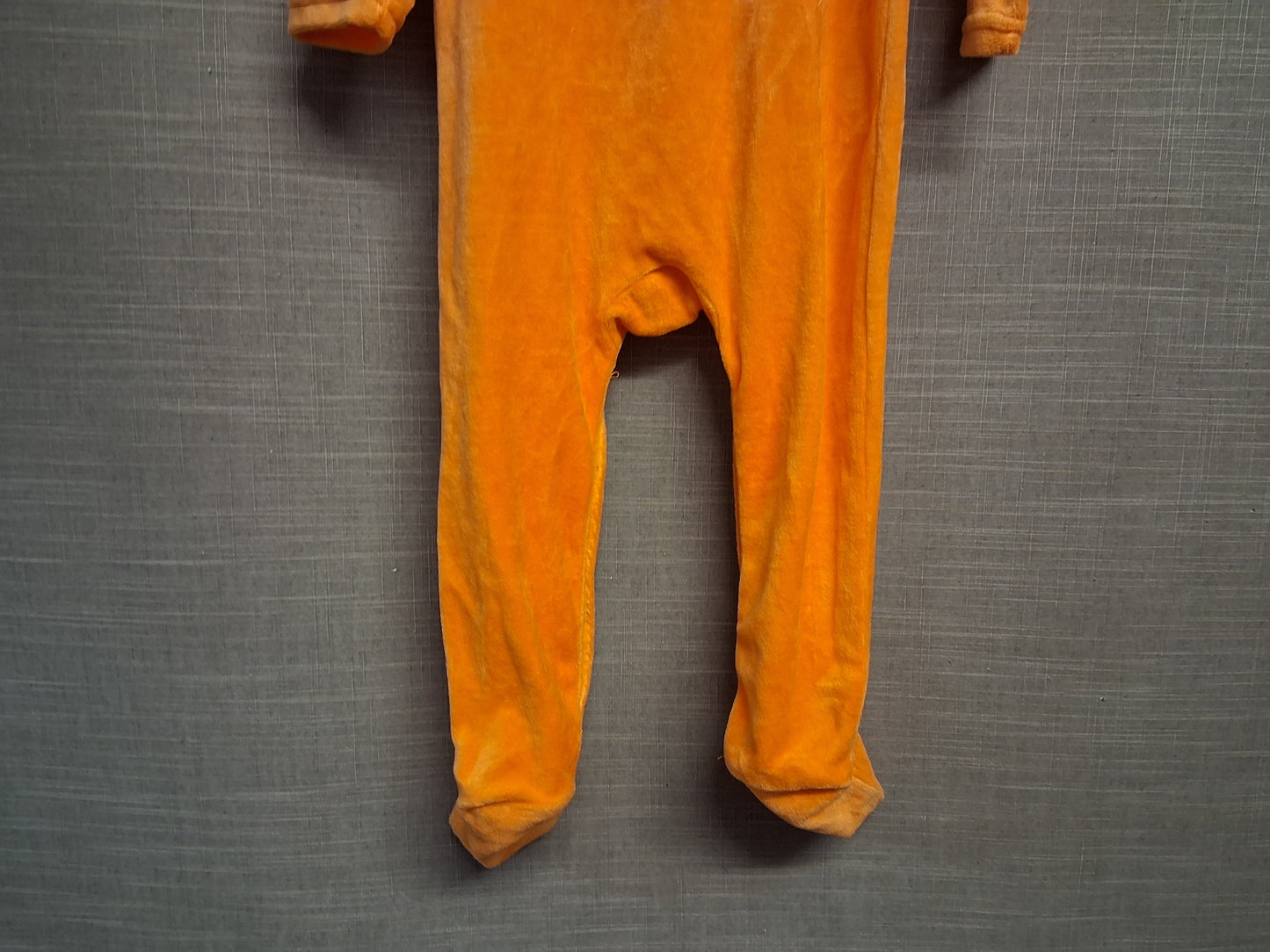 Hallowscream Baby Unisex Pumpkin Sleepsuit Romper Velour Age 12-18 Months