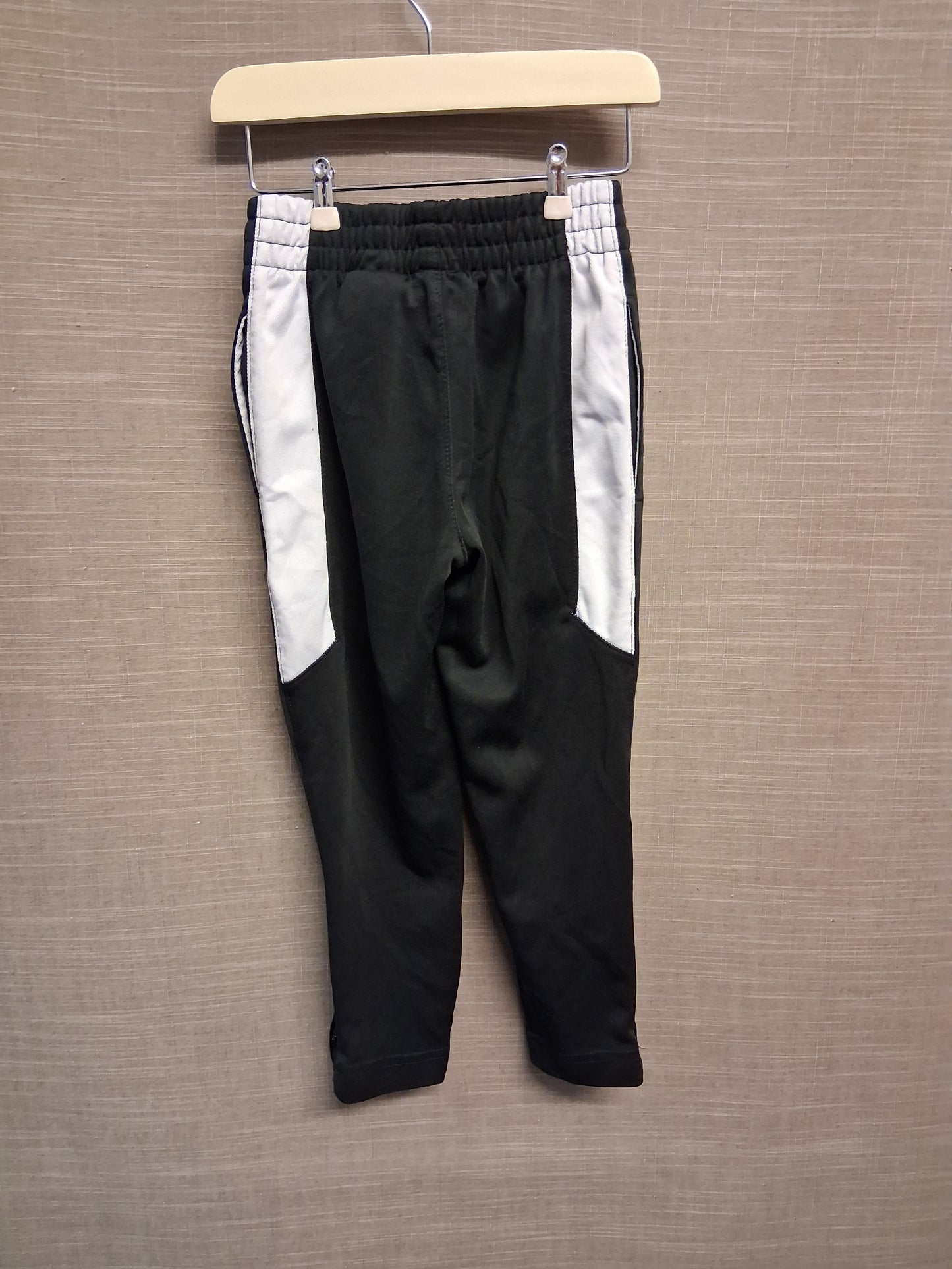 Nike Boys Black Satin Joggers Age 3-4 Years