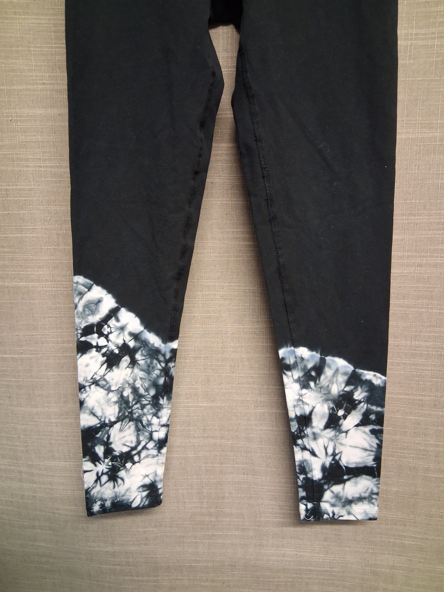 DKNY Sports Black Leggings Size XS Age 13 years