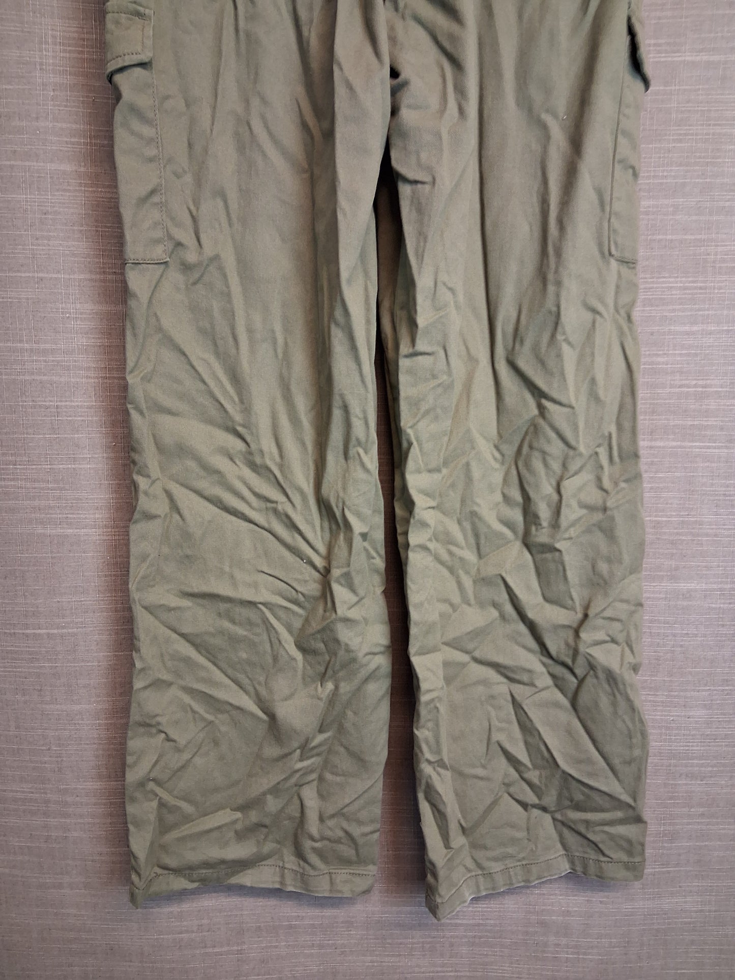 New Look Girls Cargo Trousers Khaki Green Age 15 Years