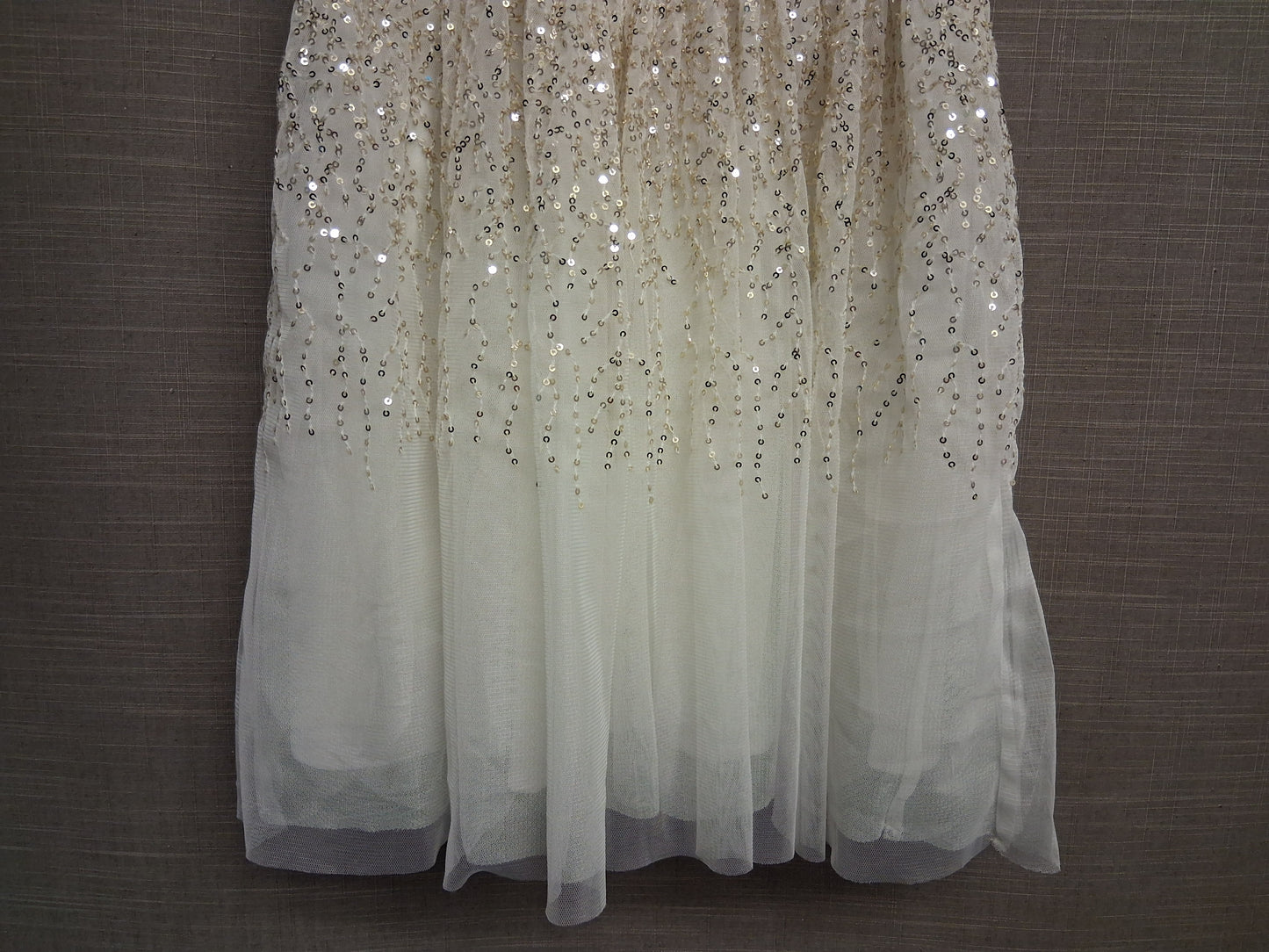 Primark Girls Cream Gold Sparkly Sequin Sleeveless Party Dress Age 7-8 Years