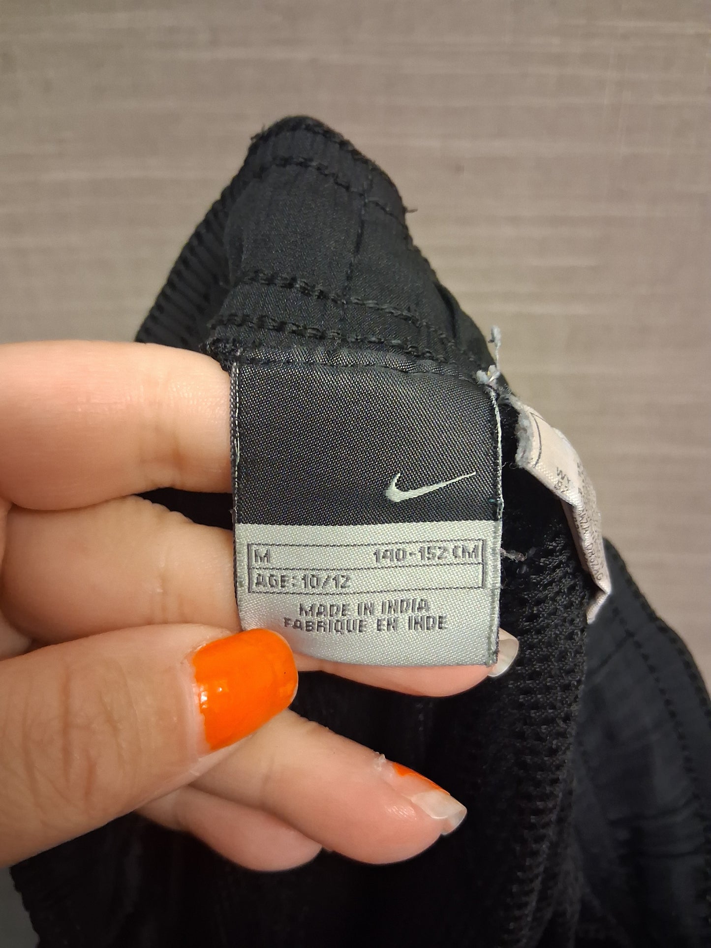 Nike 90s Boys Black Joggers Gold Tick Age 10-12 Years