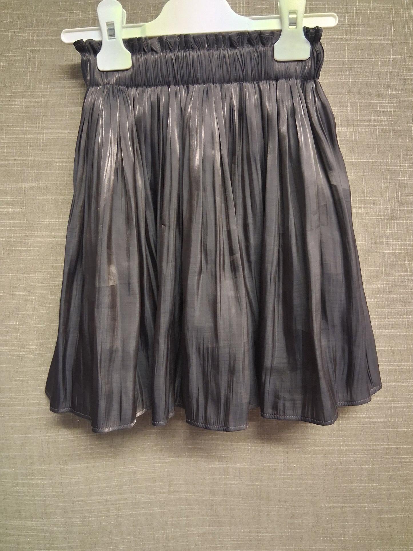 Next Girls Grey Pleated Satin Skirt Age 6 Years