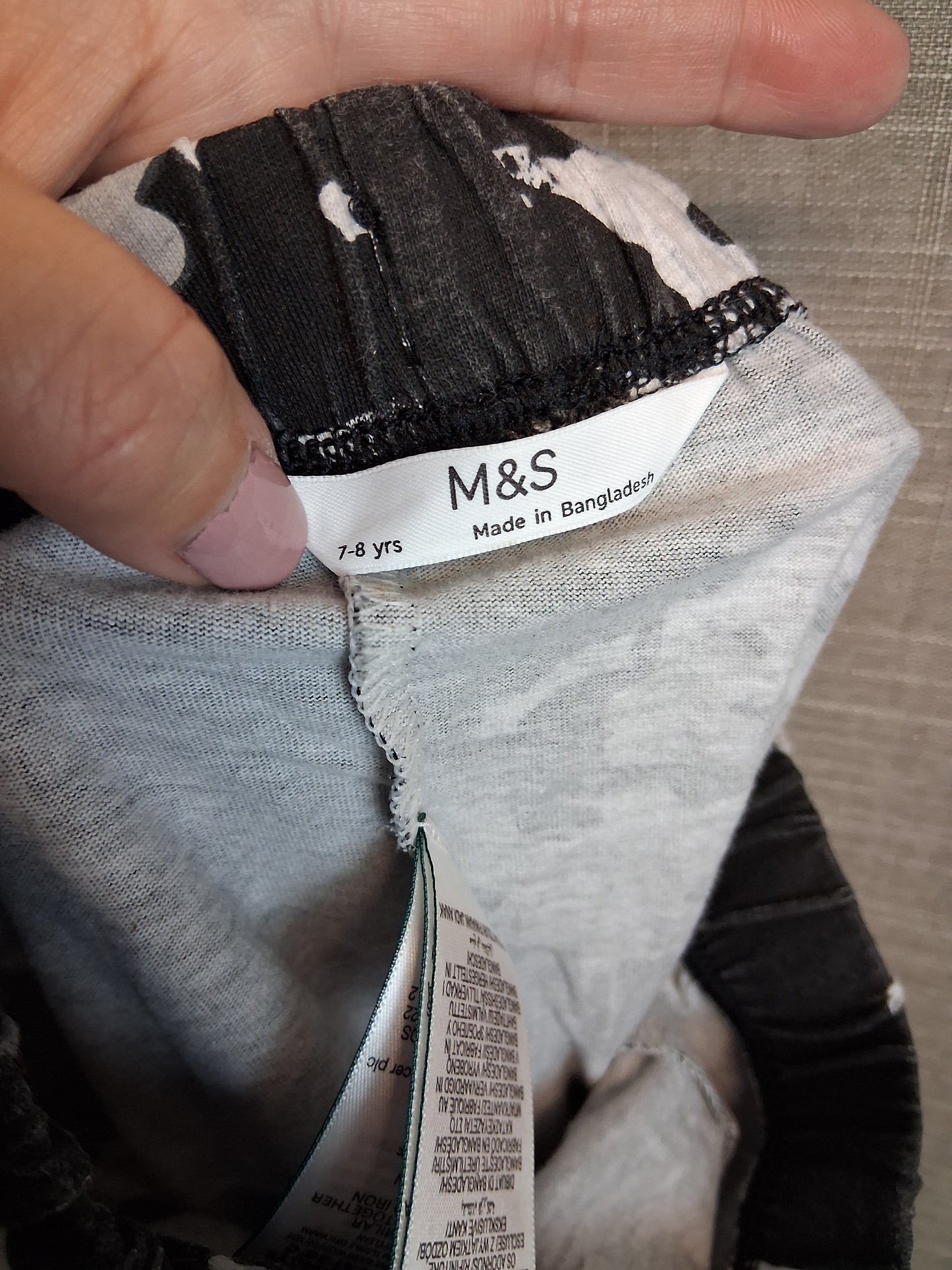 Marks and Spencer Pyjamas PJs 2 Piece Set Grey Camouflage T-Shirt Shorts Age 7-8 Years