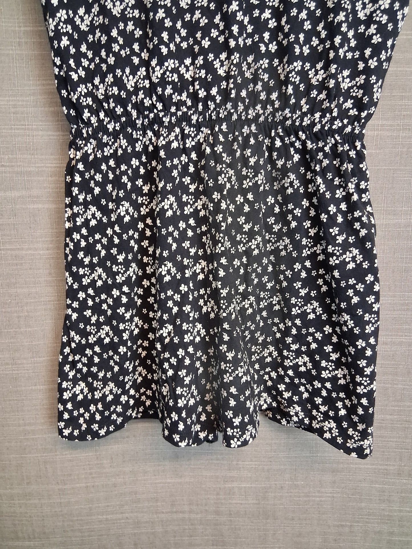 F&F Girls Black White Floral Playsuit Cut Out Back Age 12-13 Years