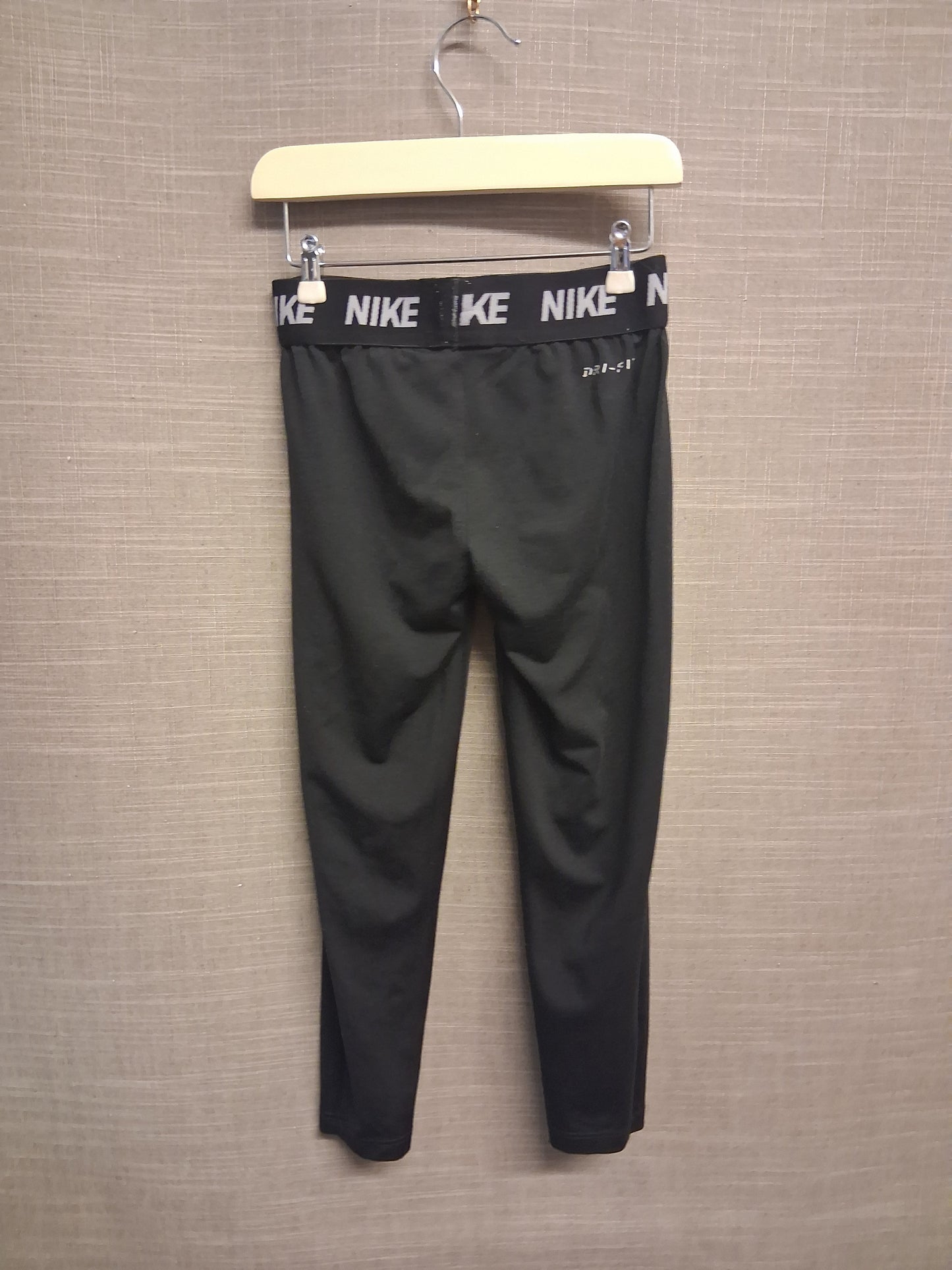 Nike Girls Dri Fit Black Leggings Age 5-6 Years