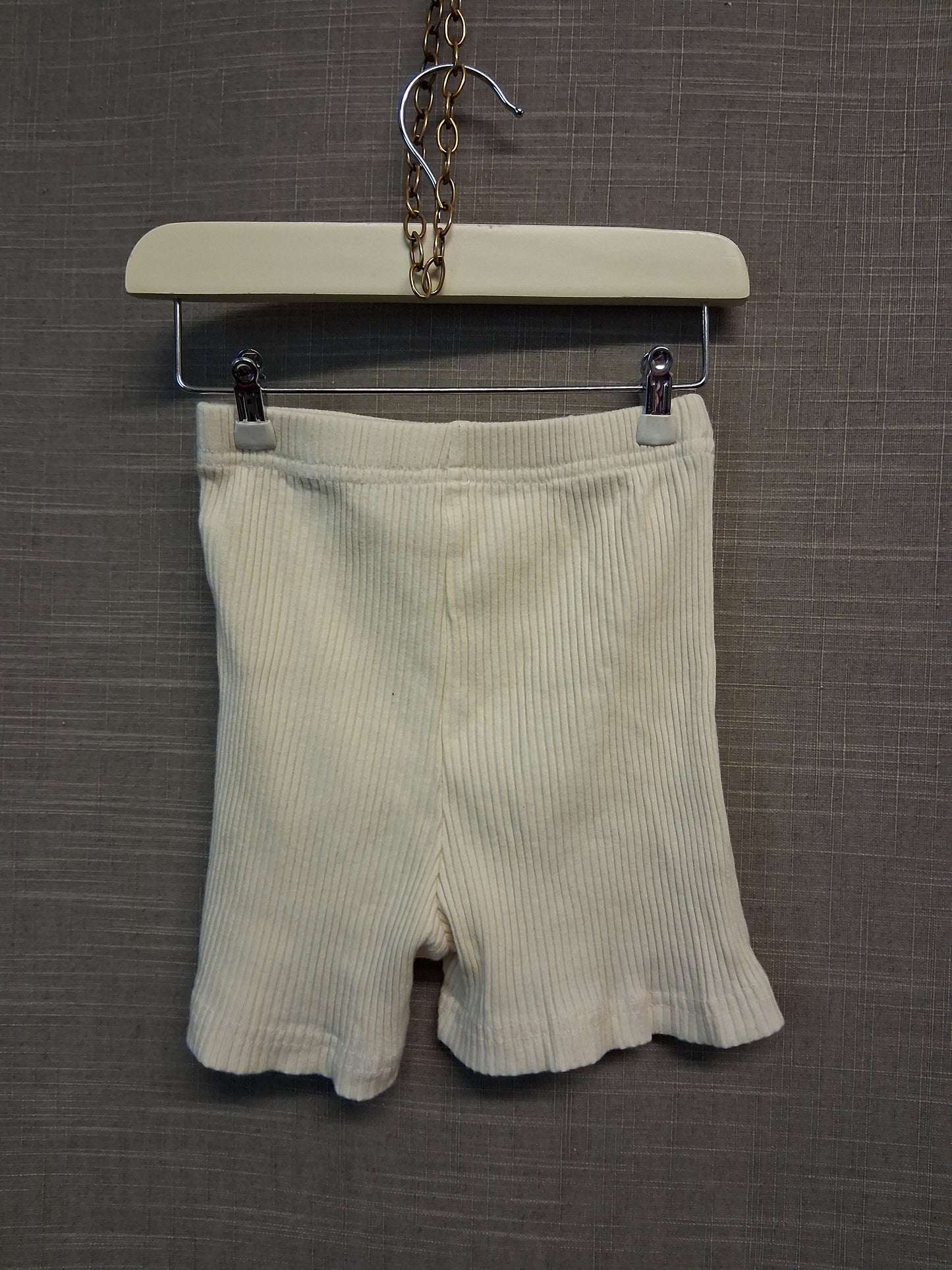 Shein Girls Cream Ribbed Legging Shorts Age 5-6 Years