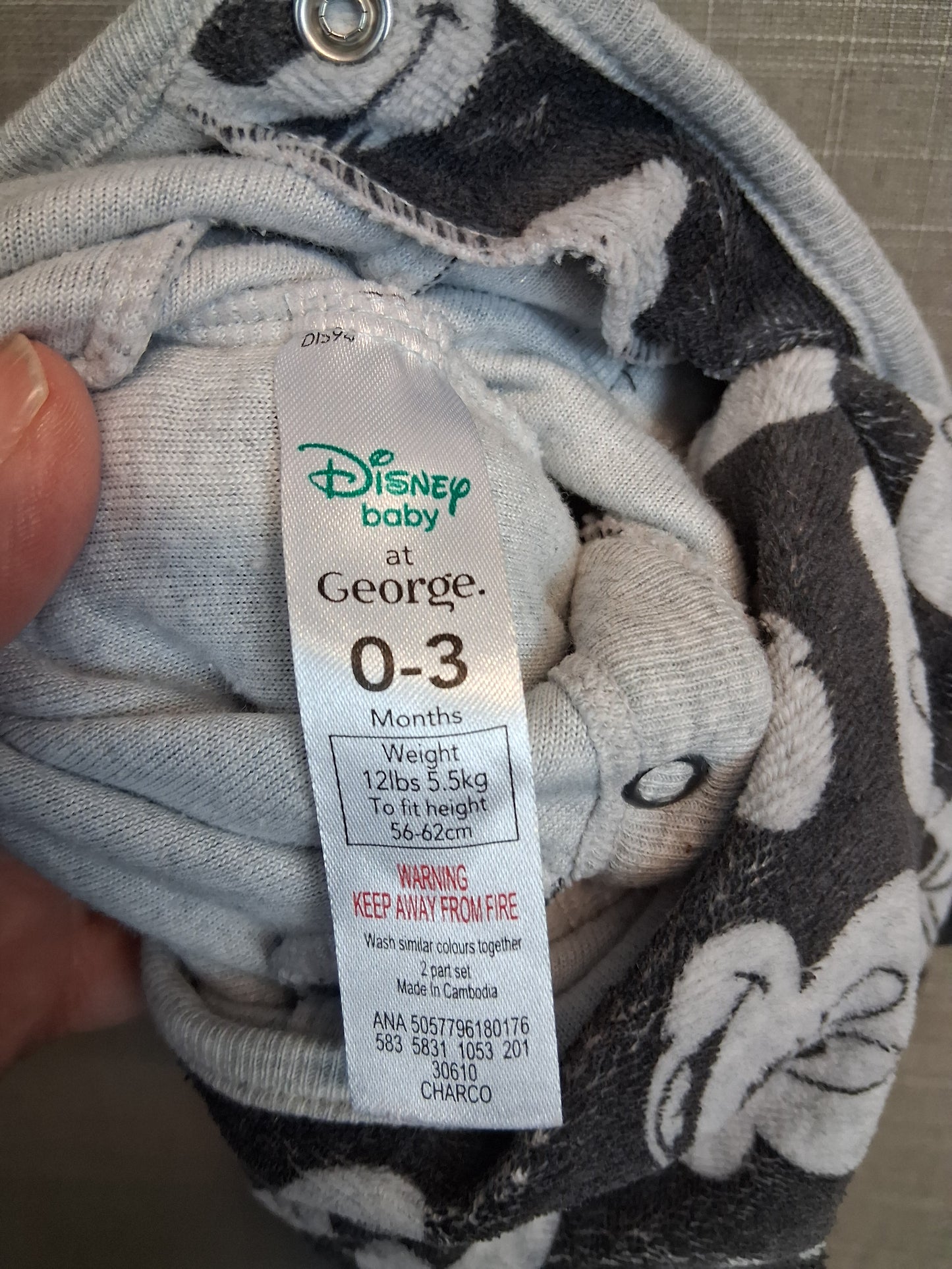 Disney Boys Grey Mickey Mouse Sleepsuit Romper Age 0-3 Months