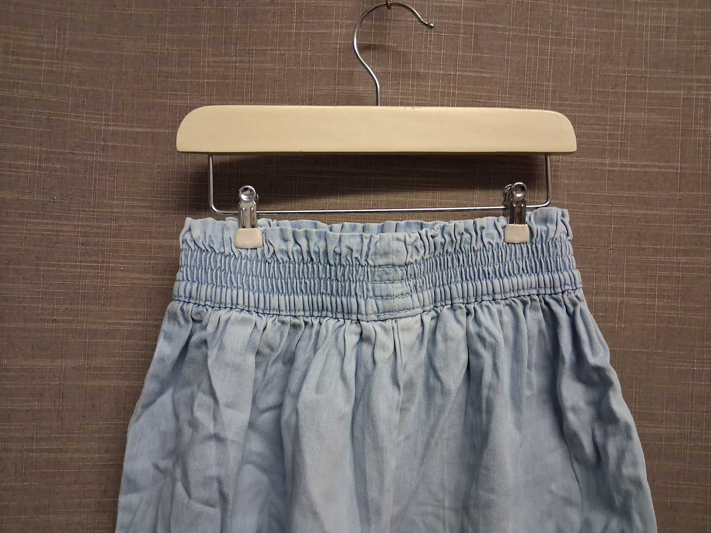 Next Girls Elastic Waist Blue Lightwash Denim Shorts Age 7 Years